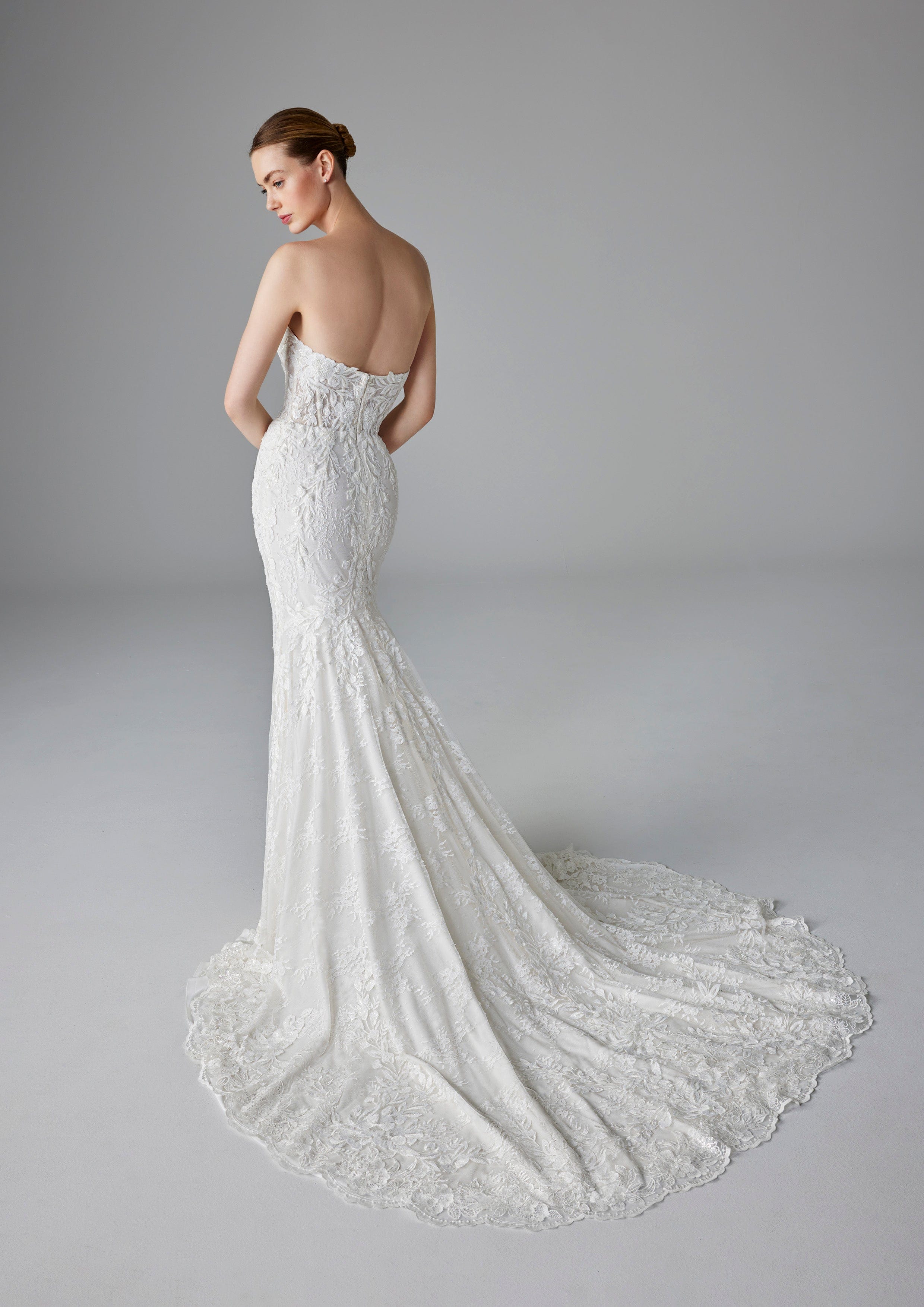 Pronovias Wedding Dress Pronovias: Jena