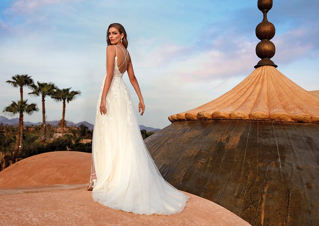 Pronovias Wedding Dress Pronovias: Kansai