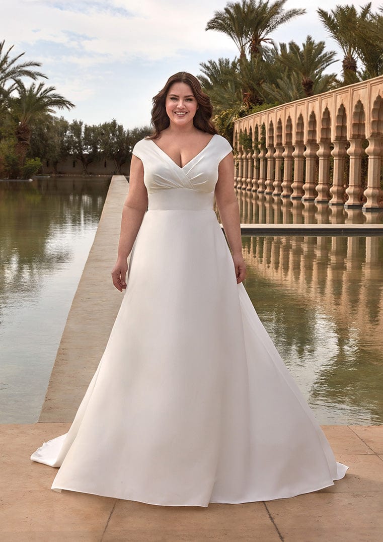Pronovias Wedding Dress Pronovias: Leyte