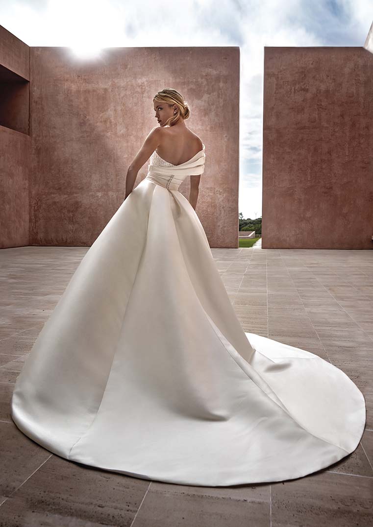 Pronovias Wedding Dress Pronovias: Luise