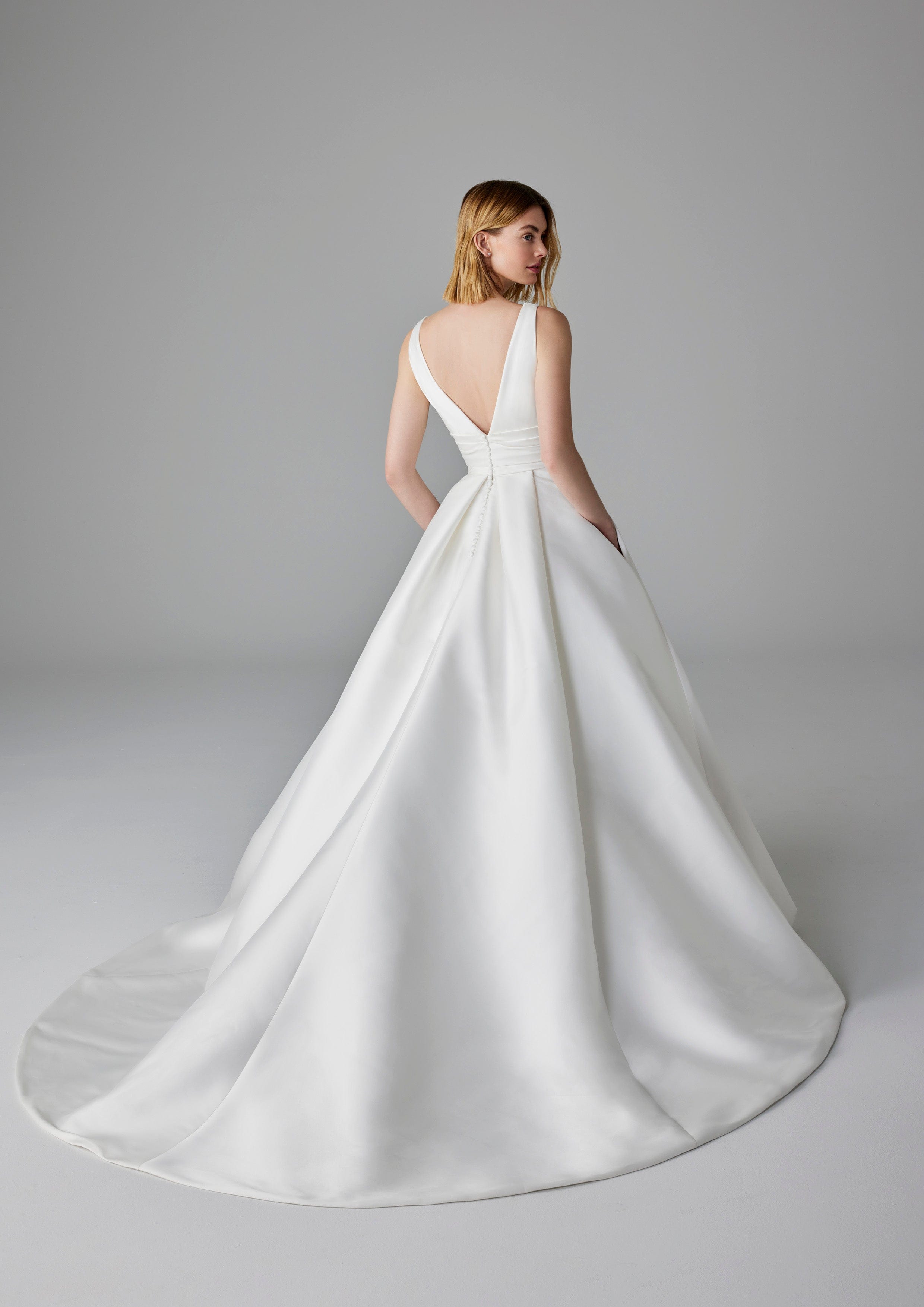 Pronovias Wedding Dress Pronovias: Lumineuse