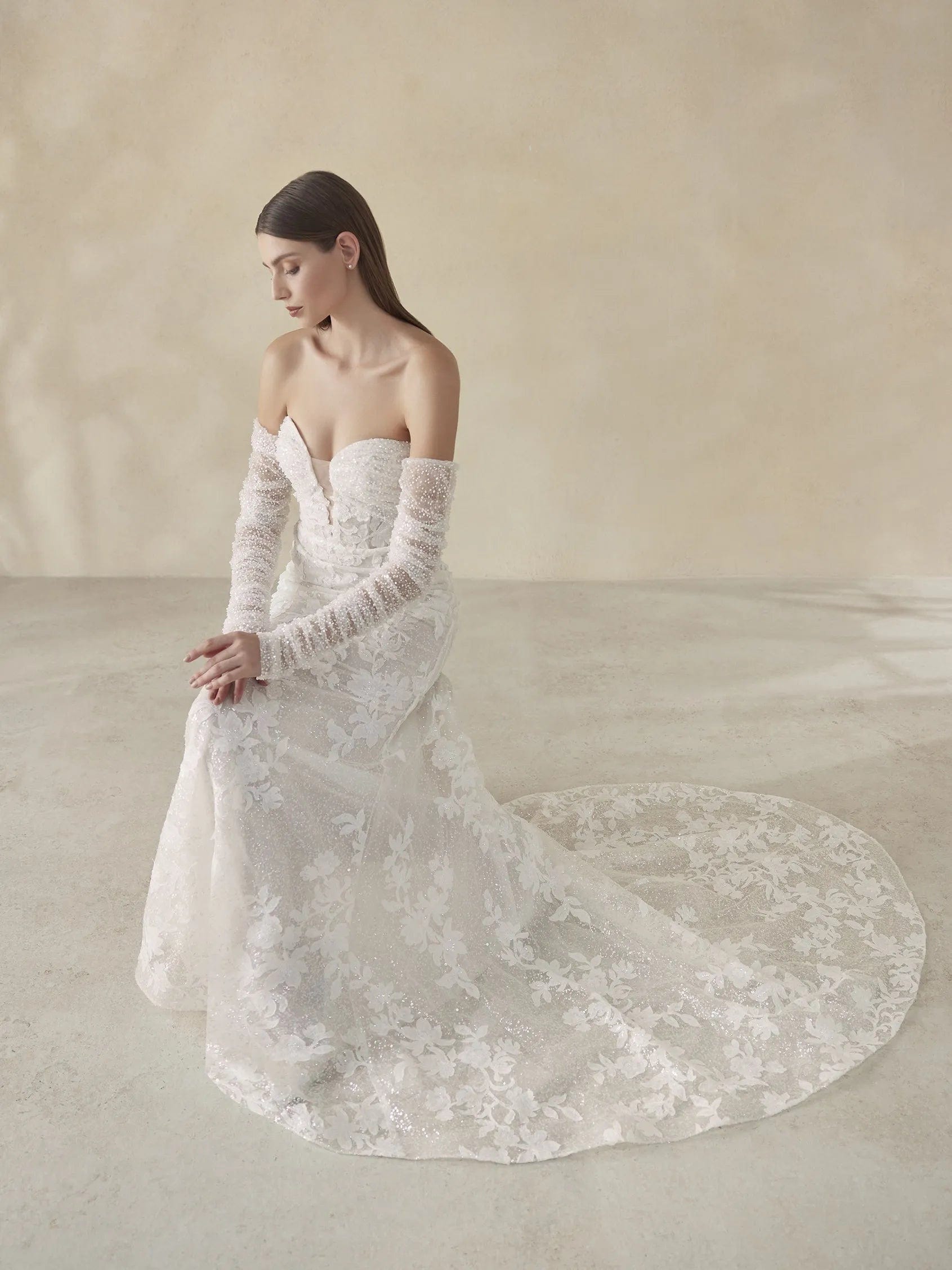 Pronovias Wedding Dress Pronovias: Oakley