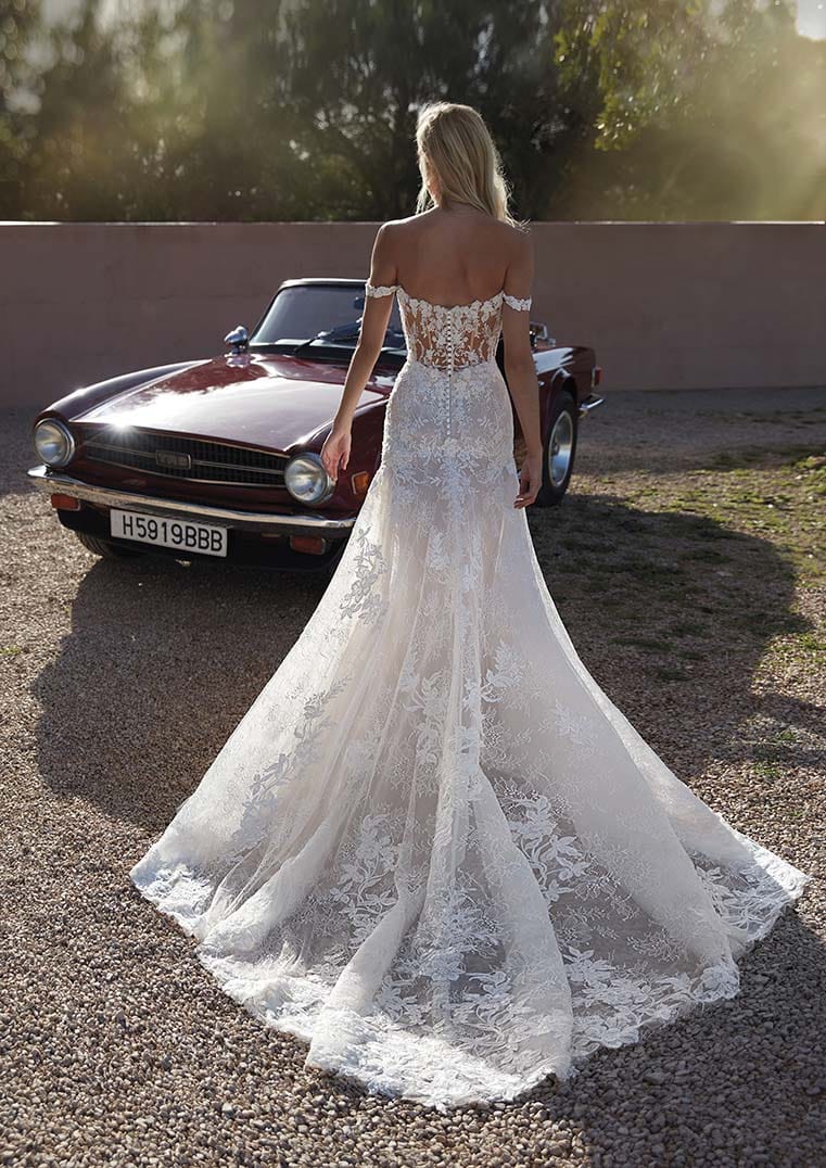 Pronovias Wedding Dress Pronovias: Phuket