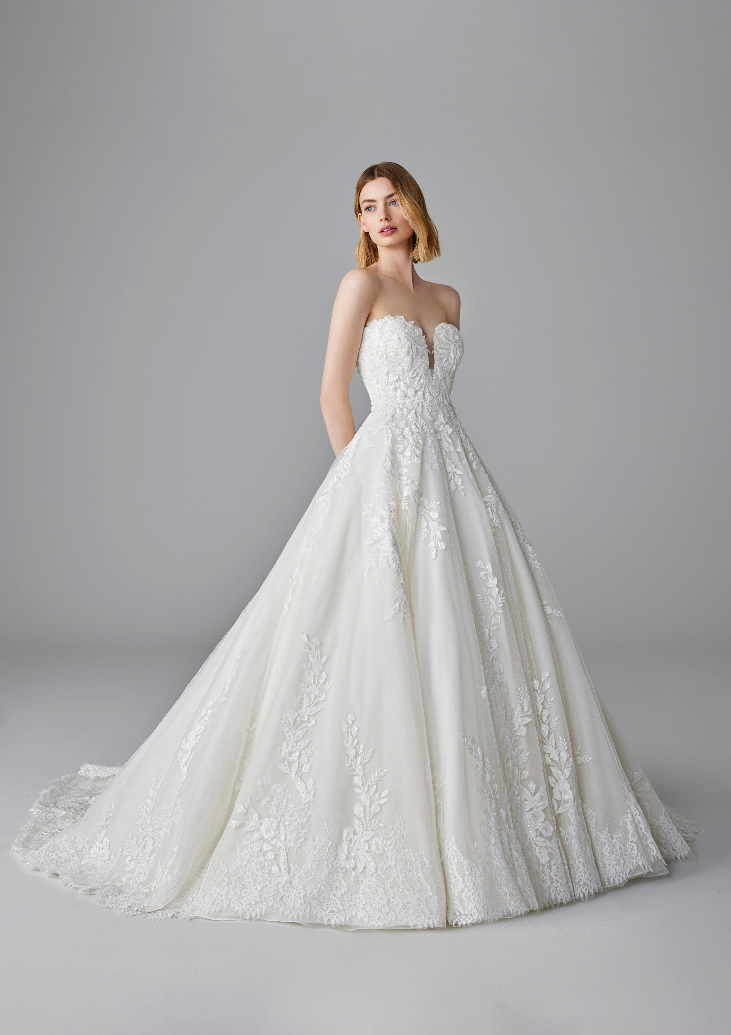 Pronovias Wedding Dress Off White / 0 Pronovias: Remi