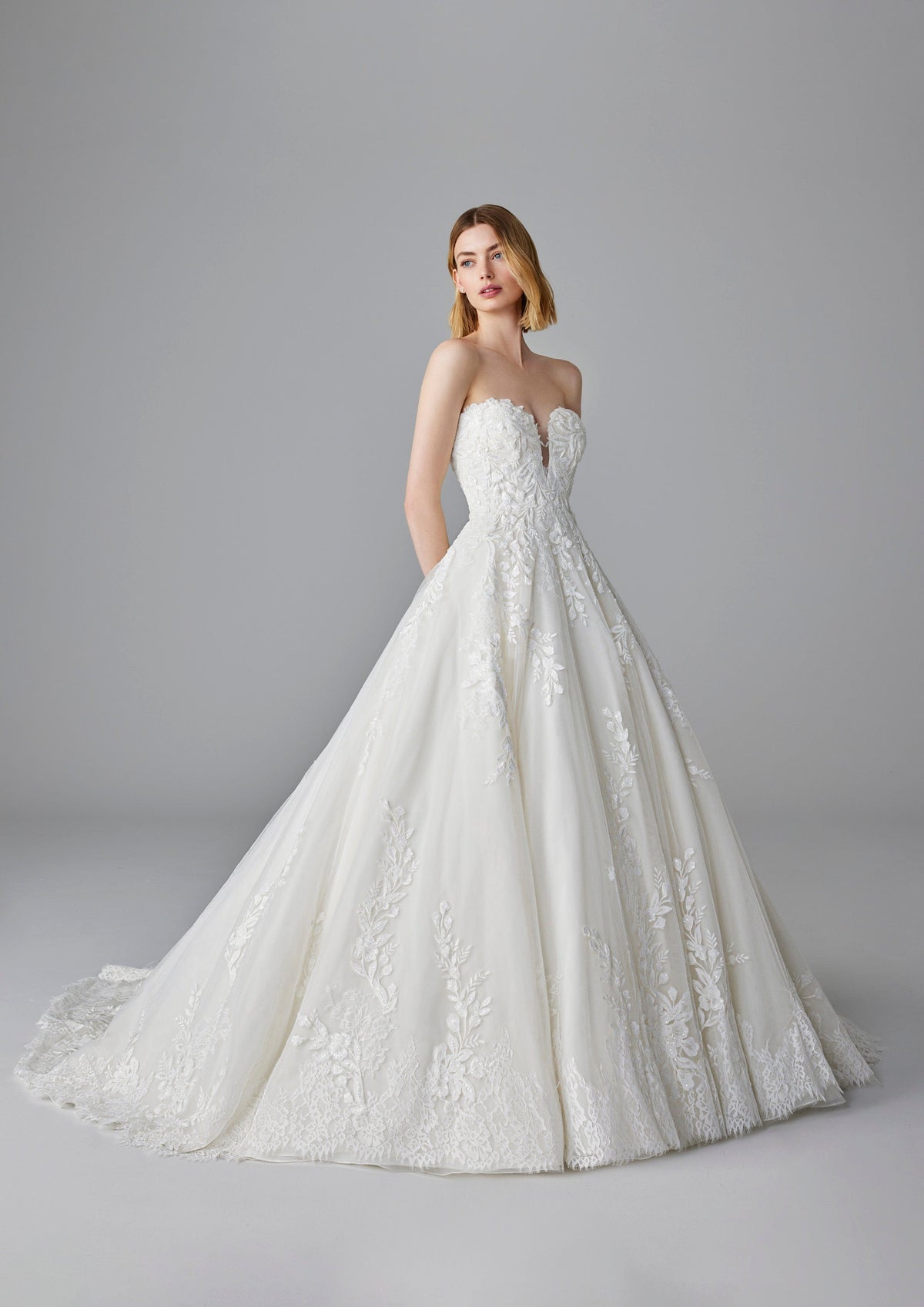 Pronovias Wedding Dress Off White / 0 Pronovias: Remi