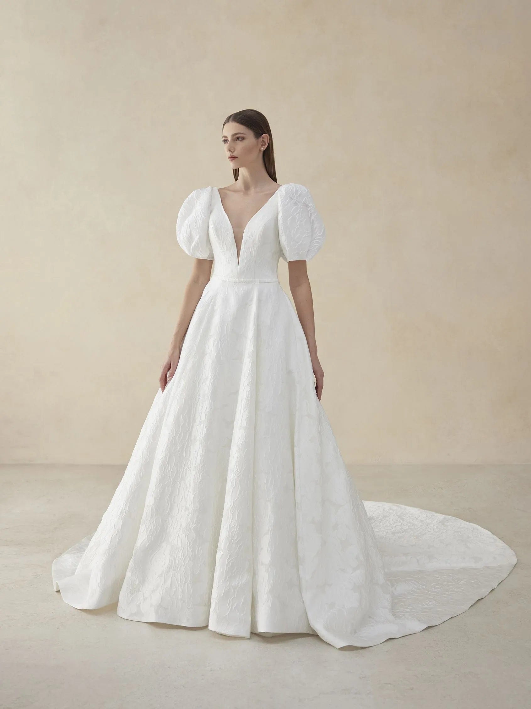 Pronovias Wedding Dress 0 / Off White Pronovias: Romilly