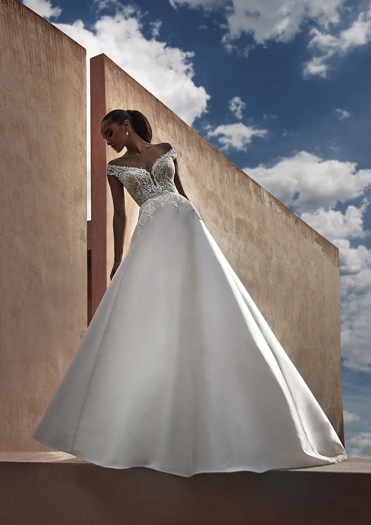 Pronovias Wedding Dress Pronovias: Rosewood