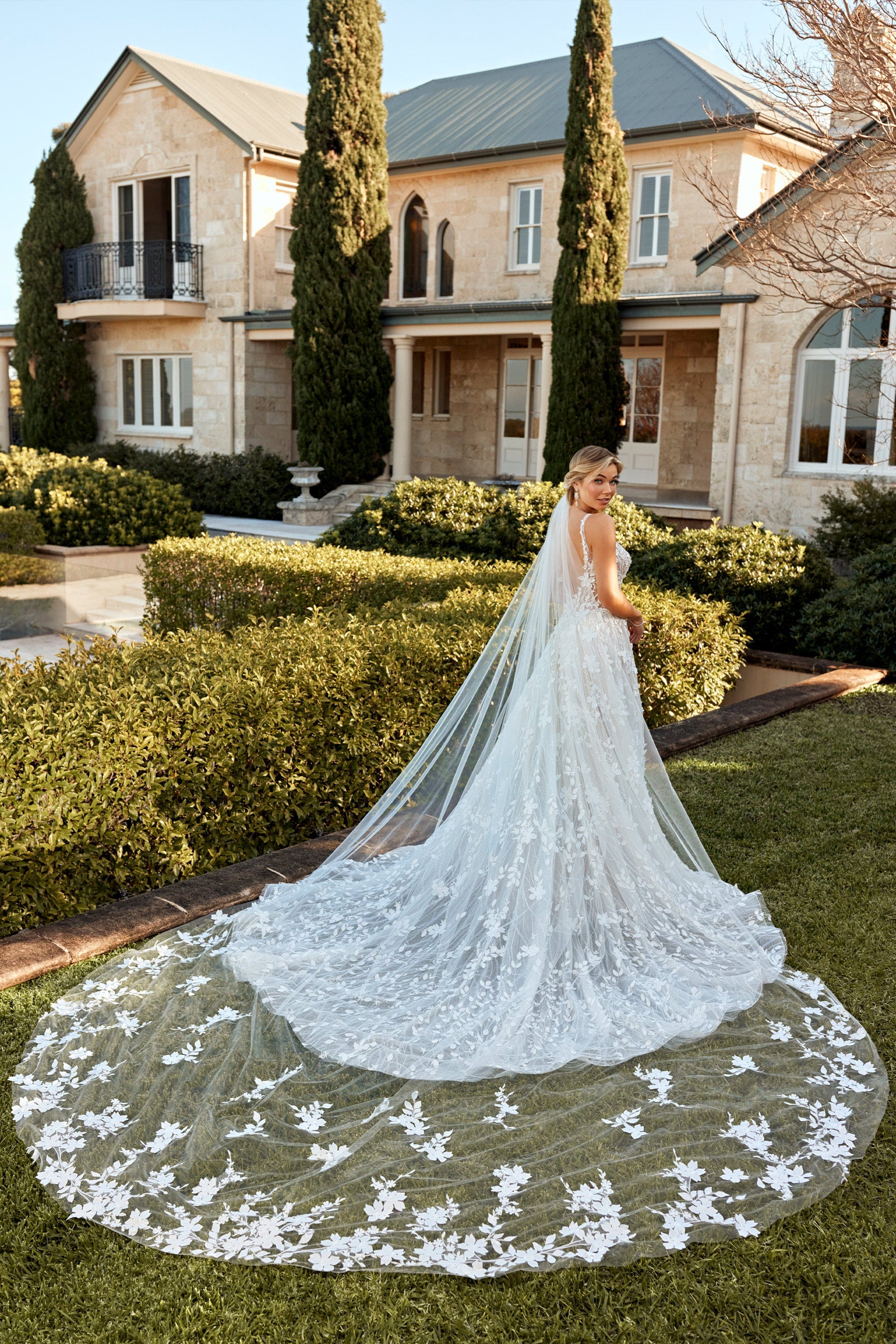 Sophia Tolli Accessories One Size / Ivory Sophia Tolli: ST610VEIL