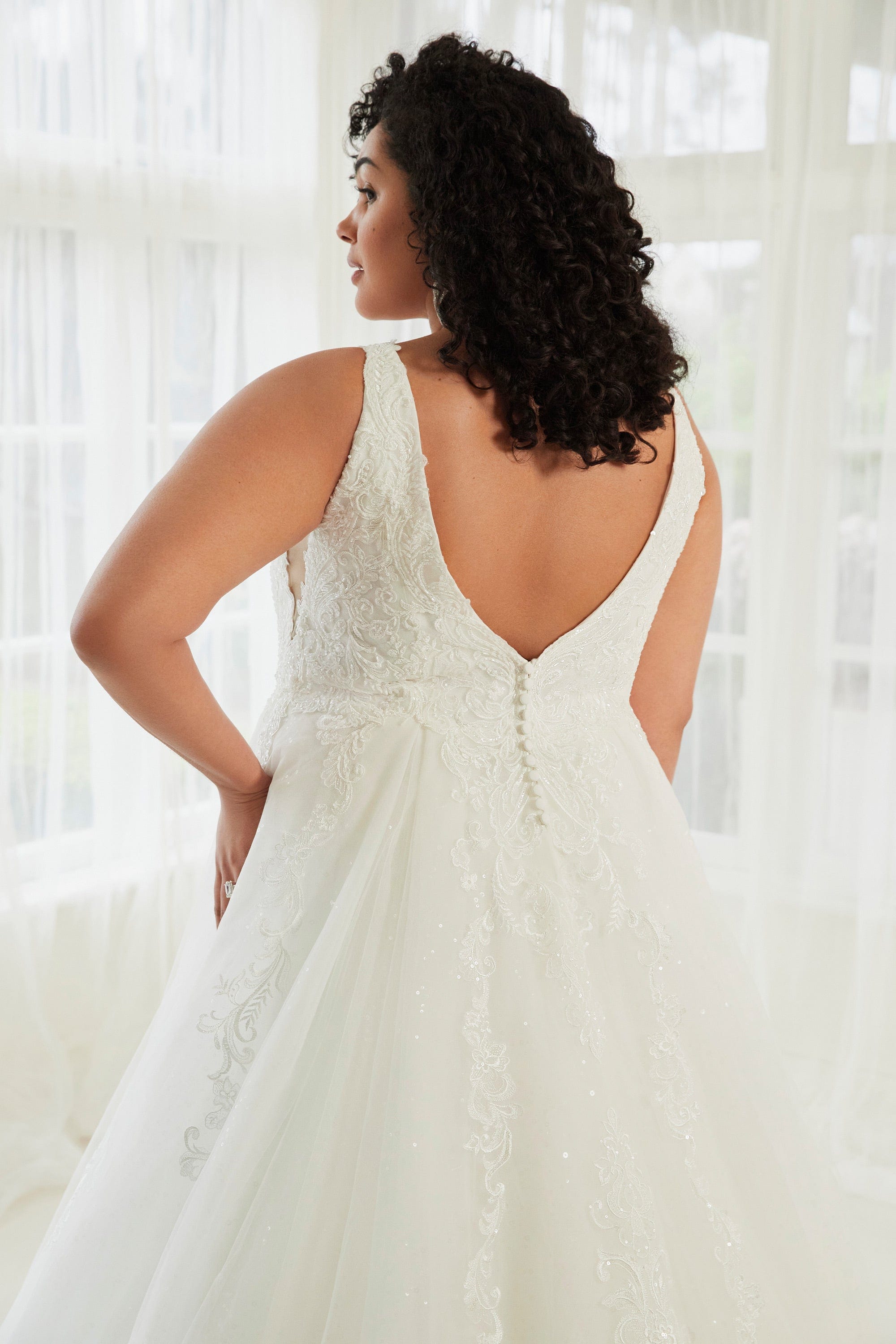 Sophia Tolli Wedding Dress Sophia Tolli: ST615FI - Sebastian