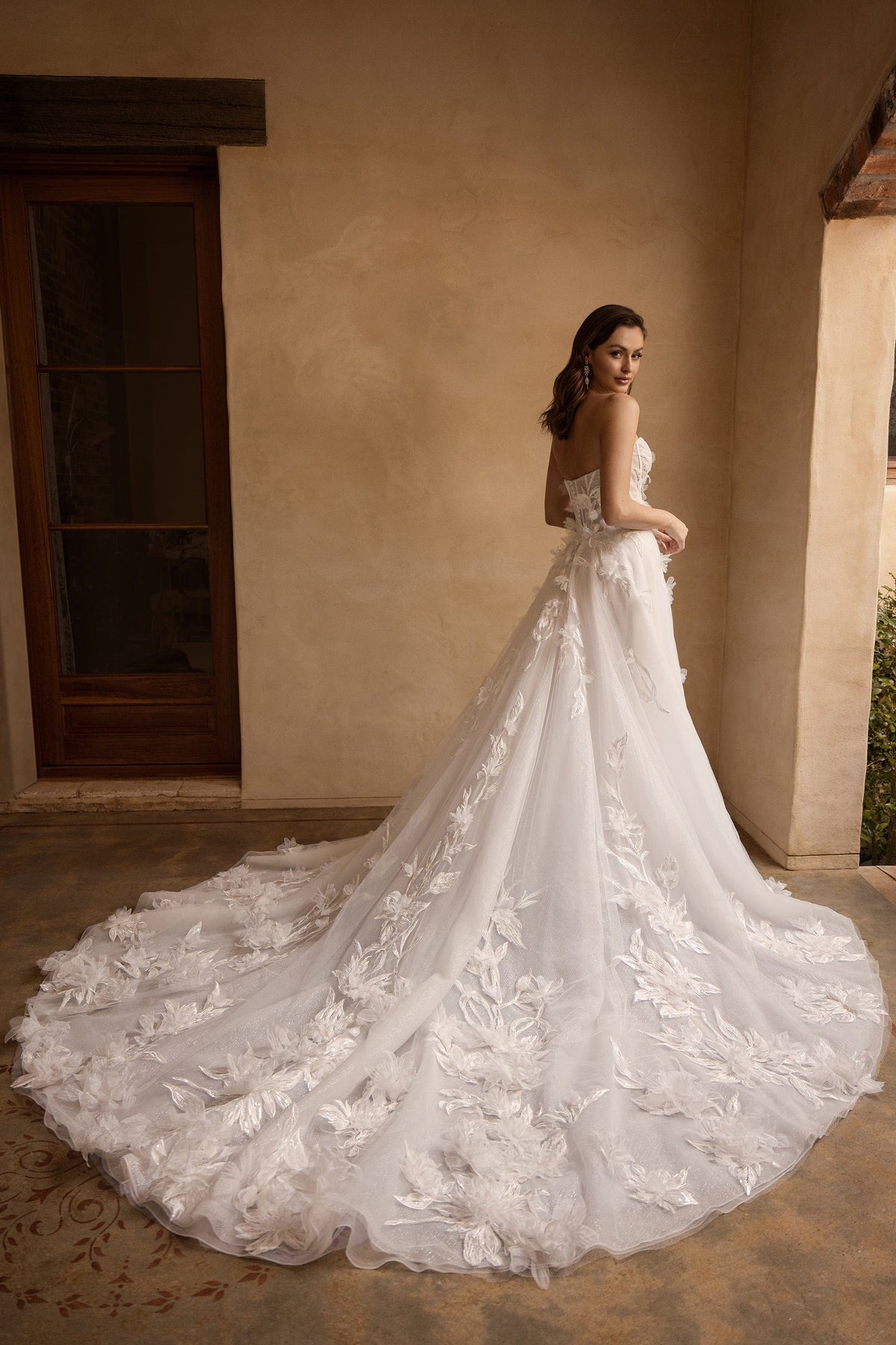 Sophia Tolli Wedding Dress Sophia Tolli: ST642 - Mia