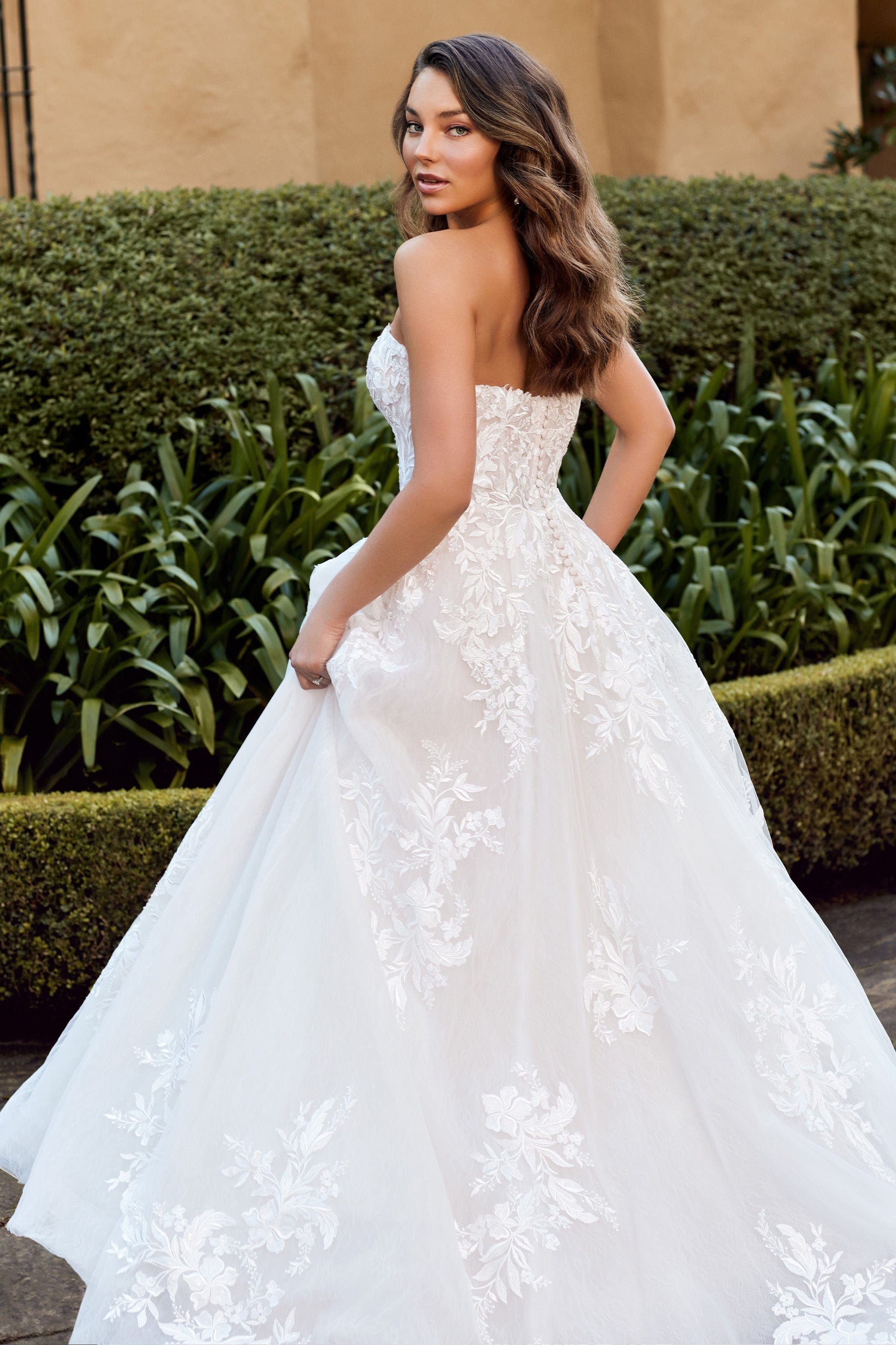 Sophia Tolli Wedding Dress Sophia Tolli: Y3112 - Aisling