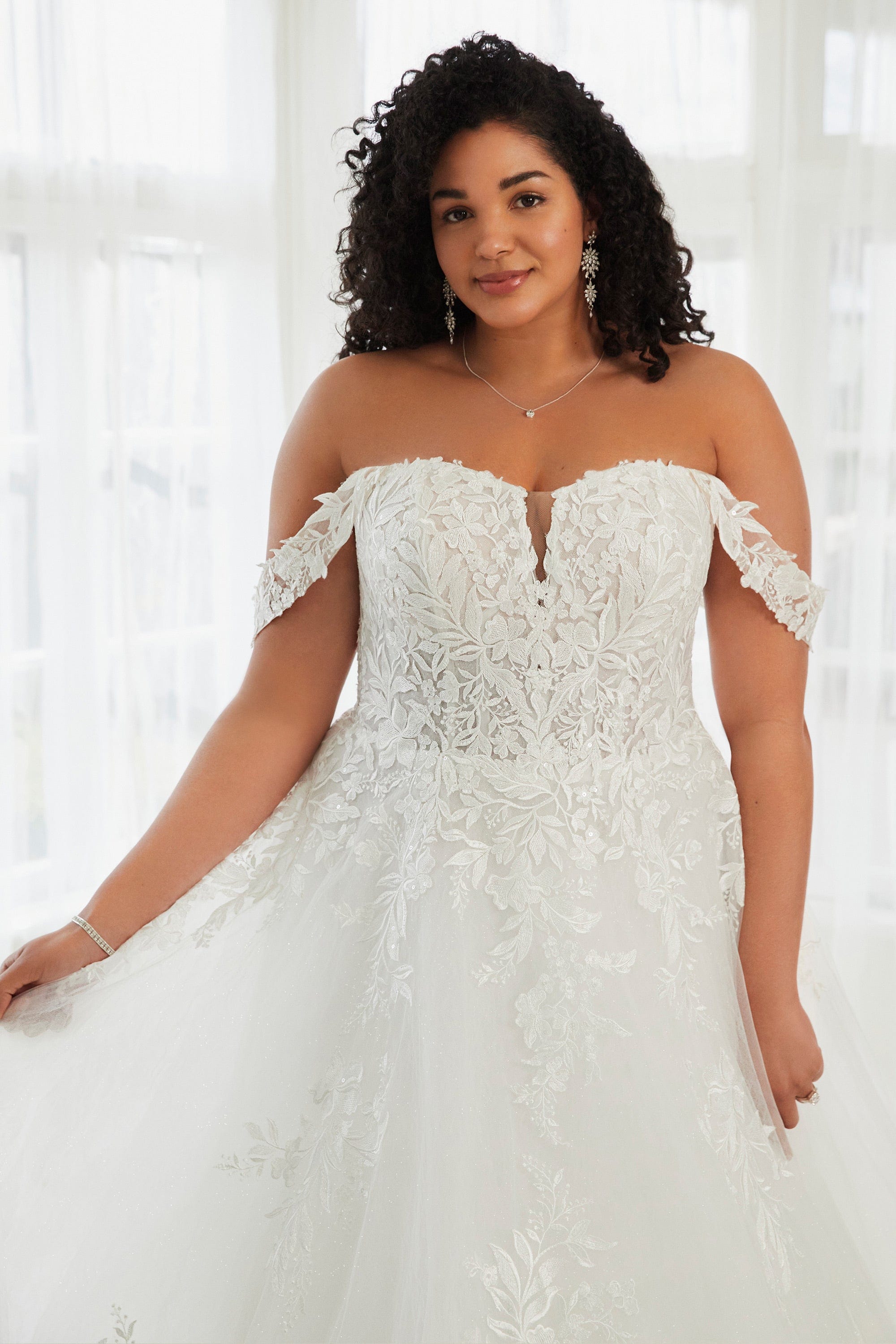 Sophia Tolli Wedding Dress Sophia Tolli: Y3112 - Aisling