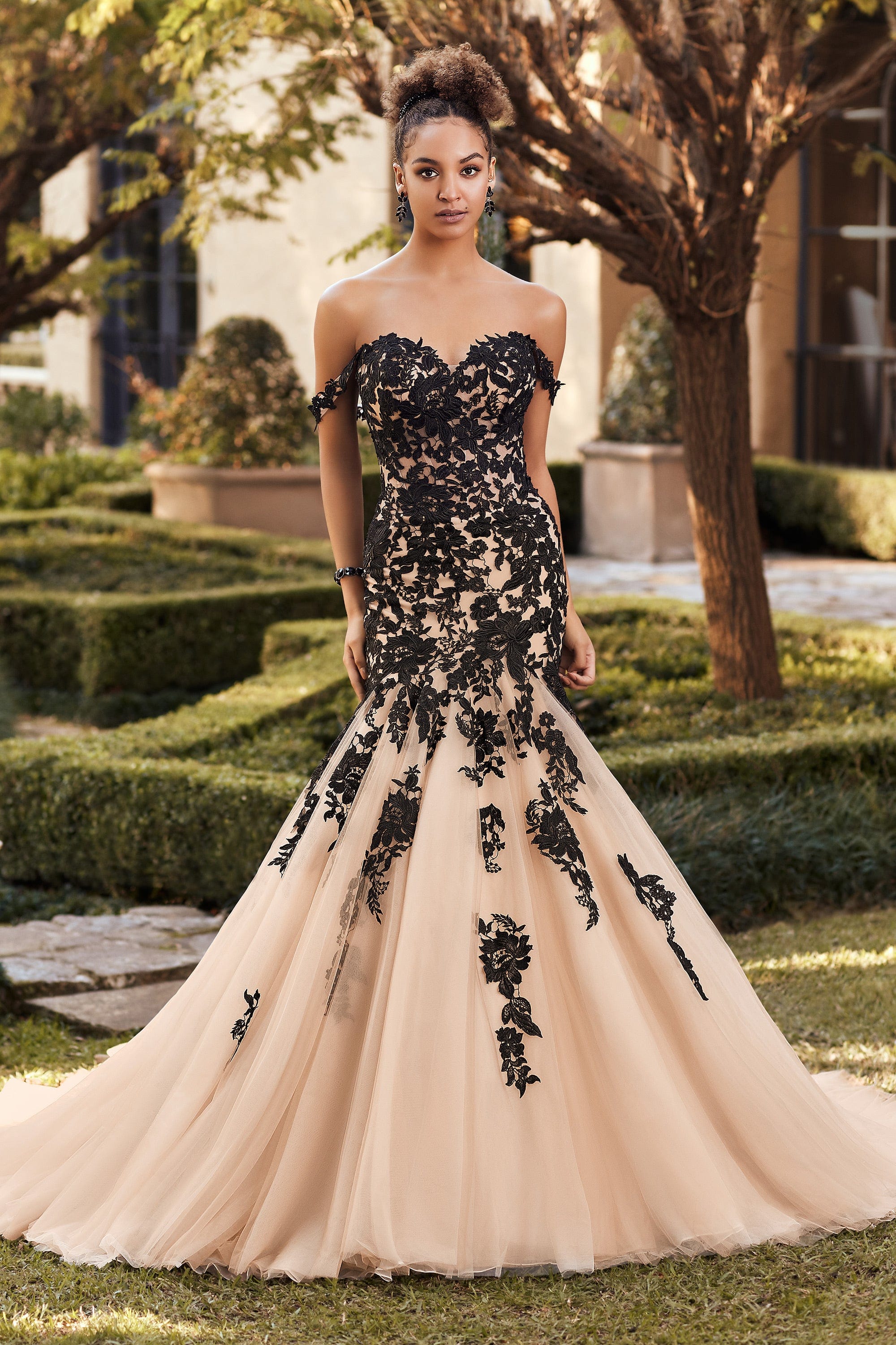 Sophia Tolli Wedding Dress Sophia Tolli: Y3116 - Sasha