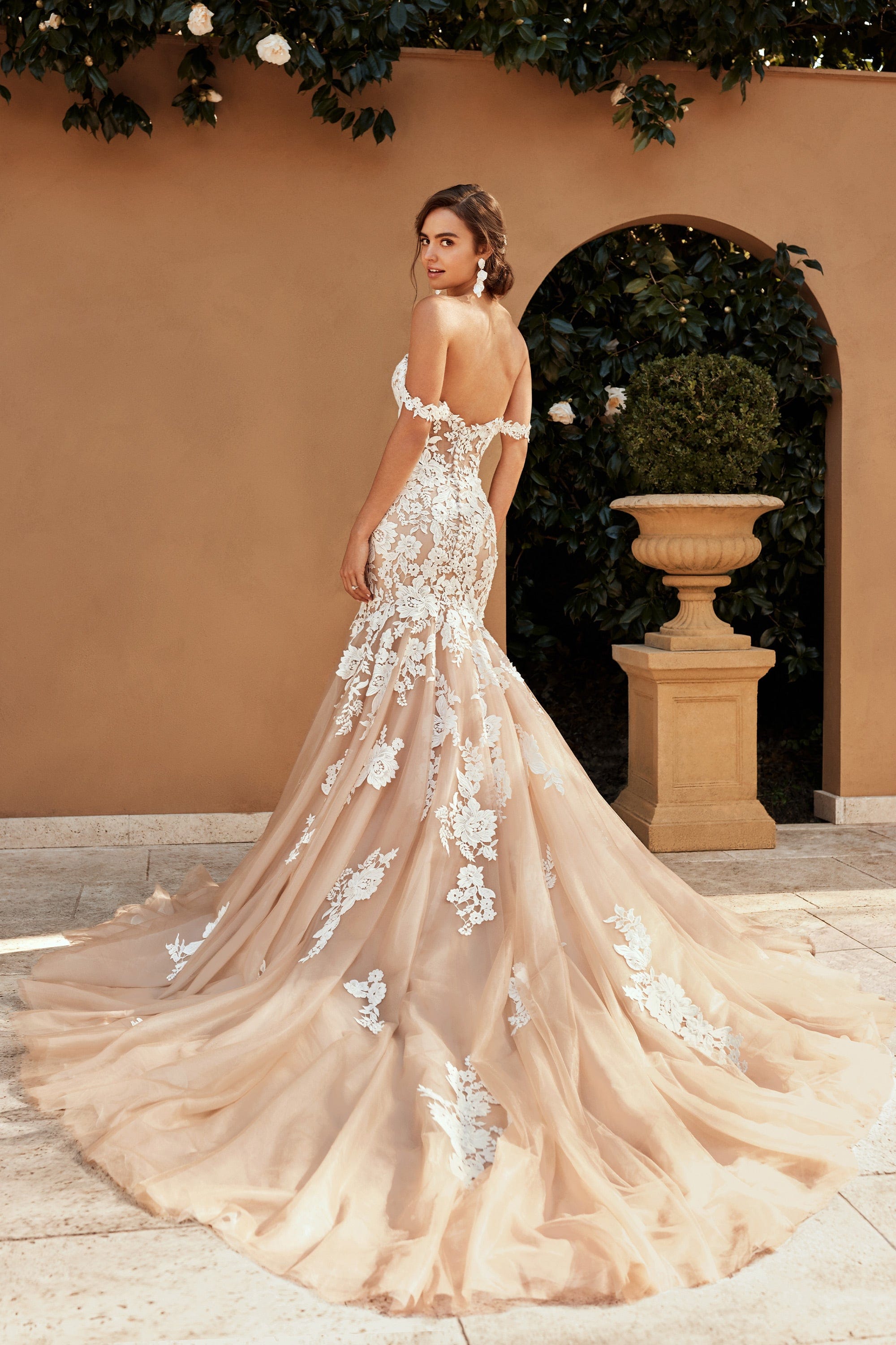 Sophia Tolli Wedding Dress Sophia Tolli: Y3116 - Sasha