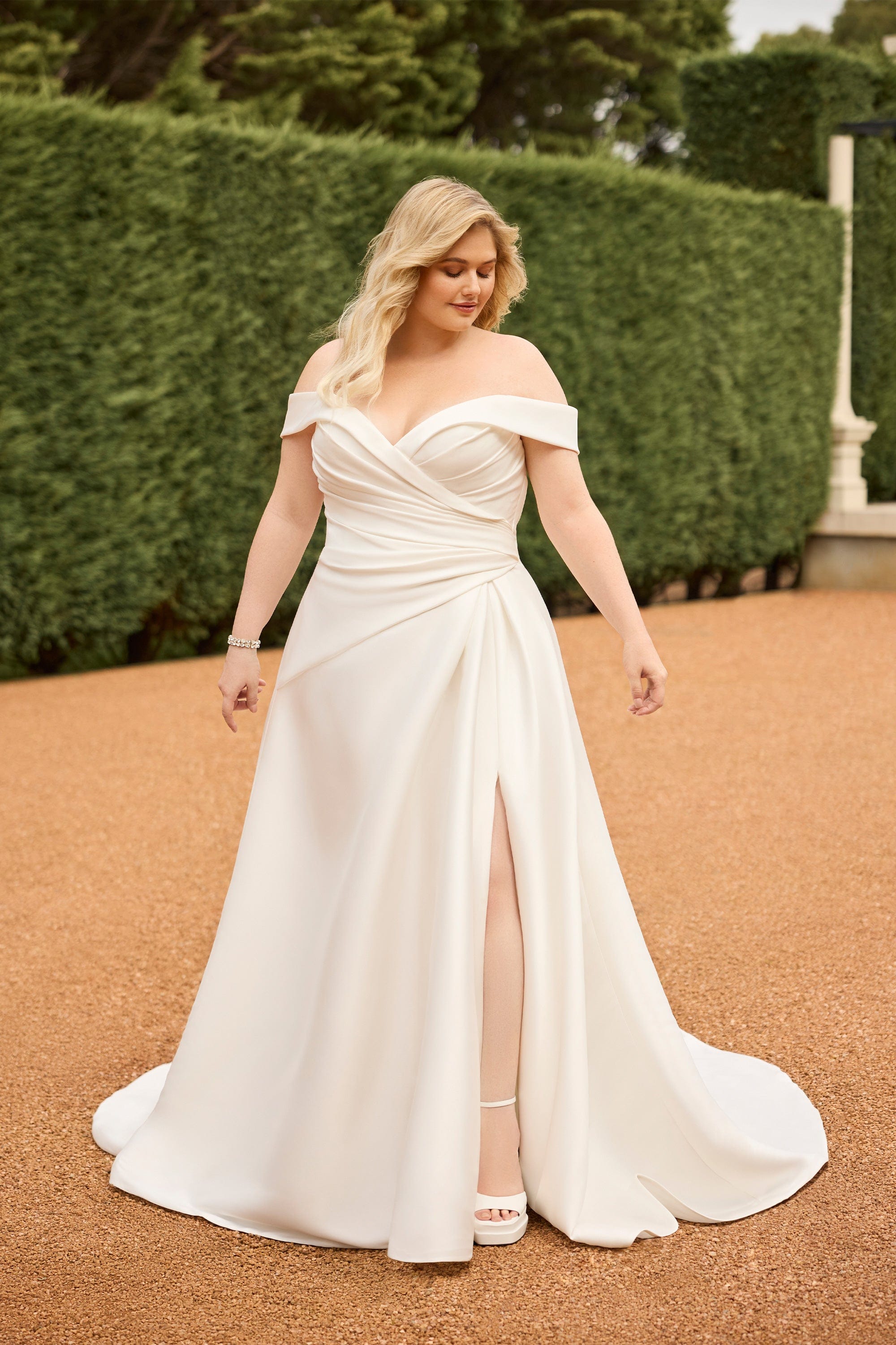 Sophia Tolli Wedding Dress Sophia Tolli: Y3122 - Chandra