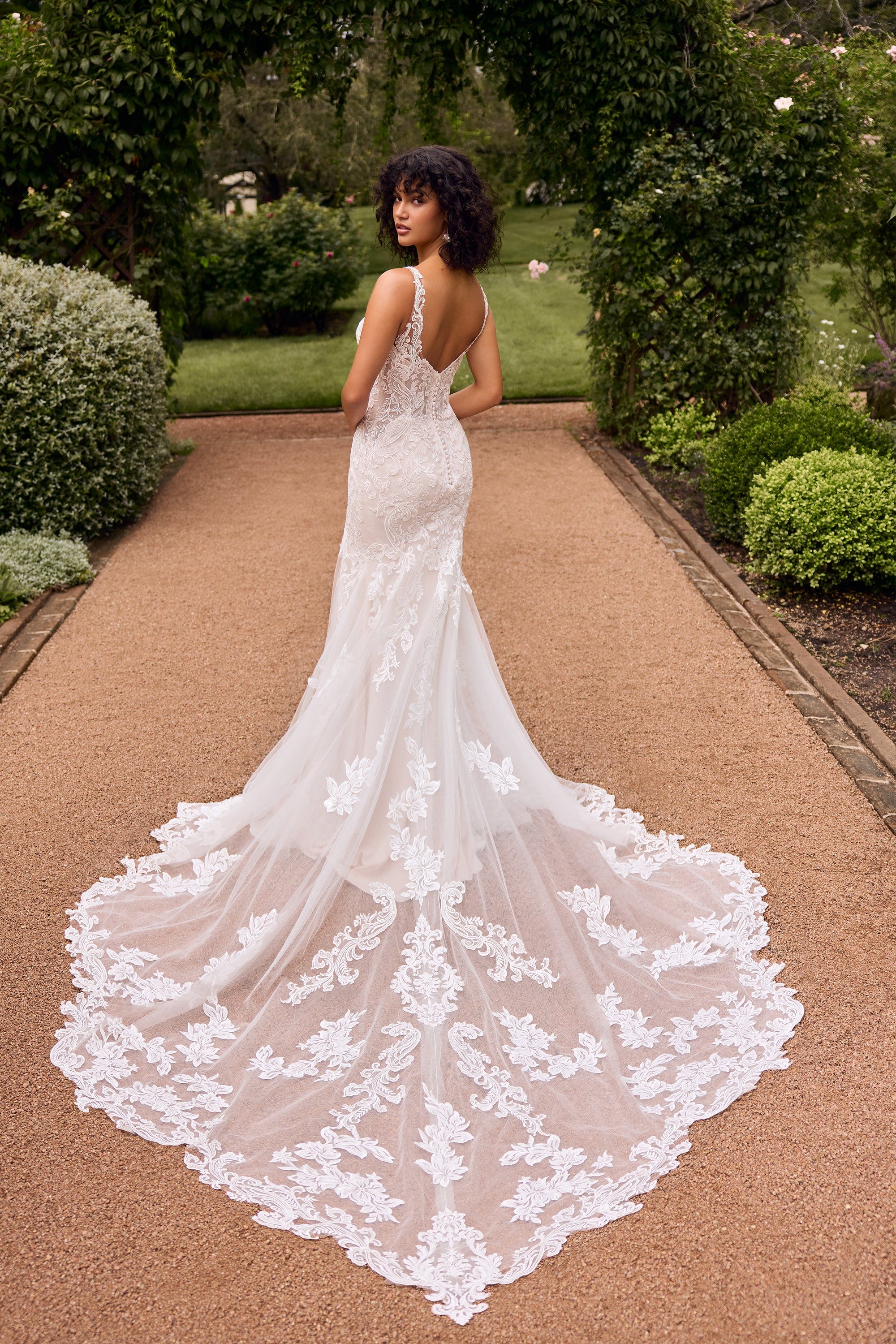 Sophia Tolli Wedding Dress Sophia Tolli: Y3130 - Enola