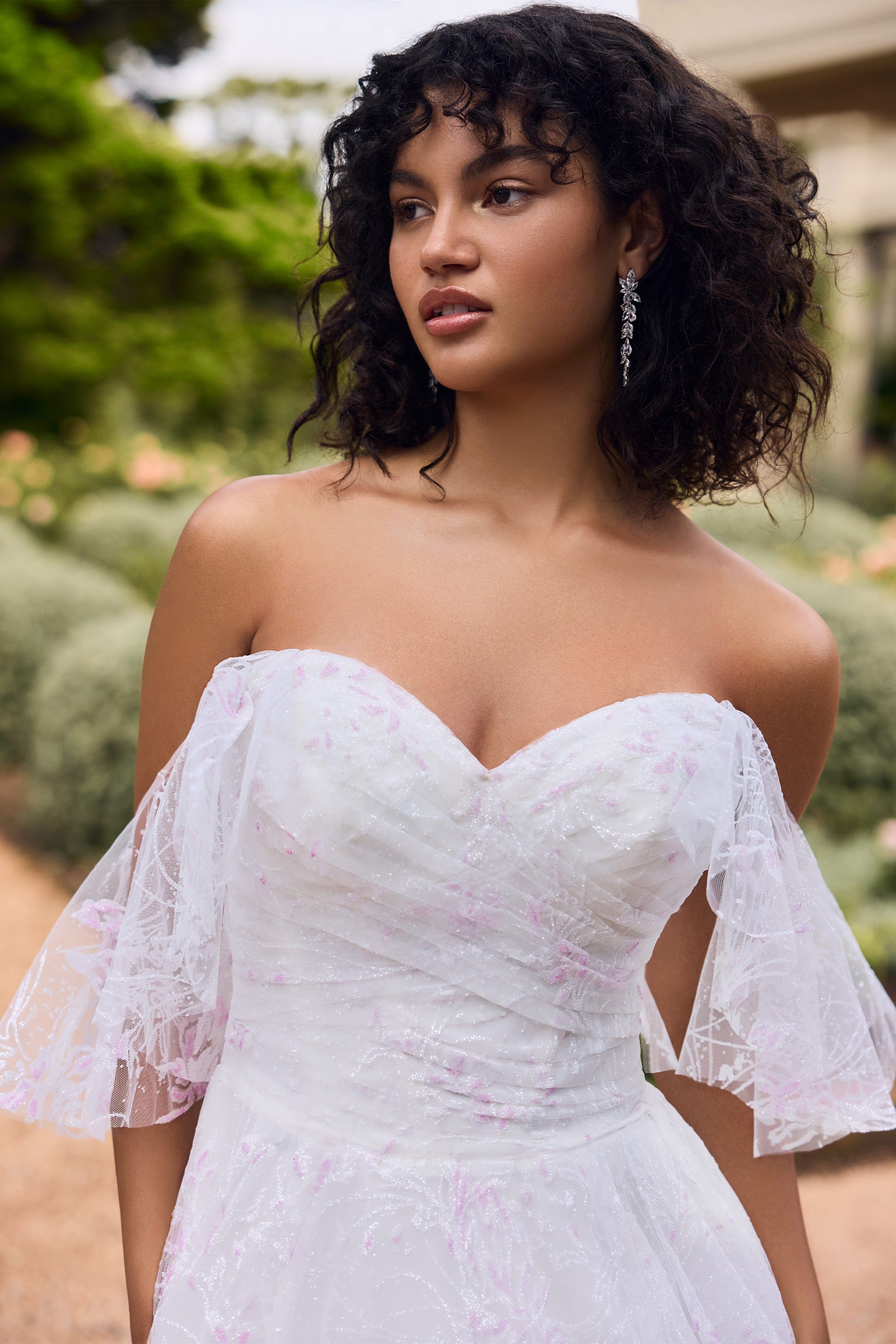 Sophia Tolli Wedding Dress Sophia Tolli: Y3137 - Noelle