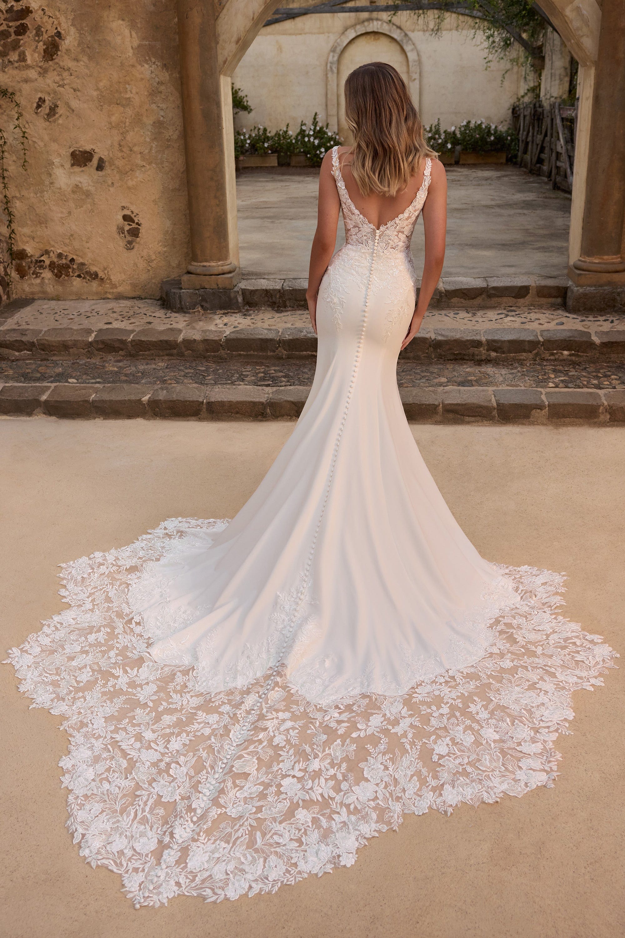 Sophia Tolli Wedding Dress Sophia Tolli: Y3150 - Daisy