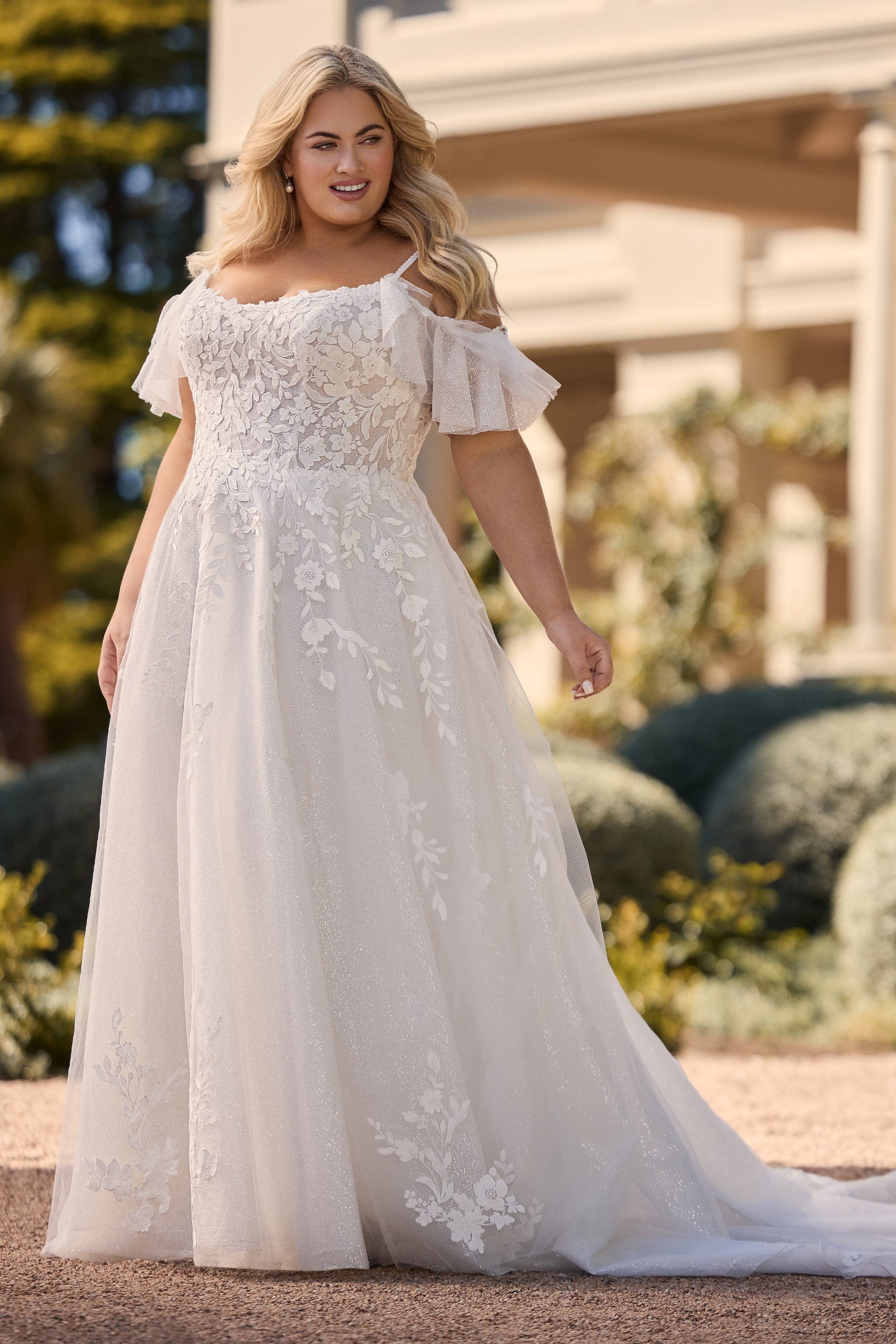 Sophia Tolli Wedding Dress 0 / Ivory Sophia Tolli: Y3162FI - Eloise