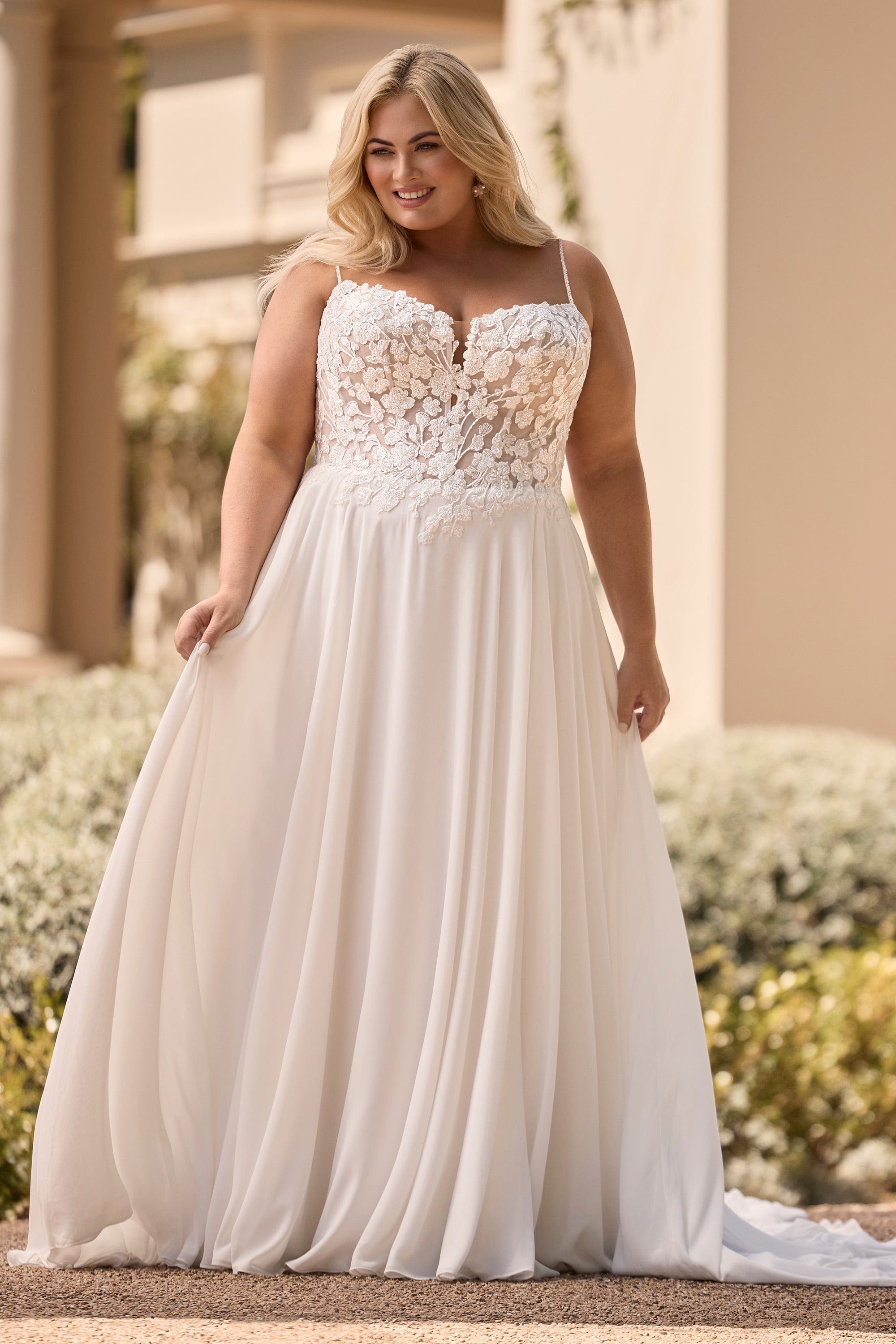Sophia Tolli Wedding Dress 0 / Ivory Sophia Tolli: Y3164FI - Caitlin