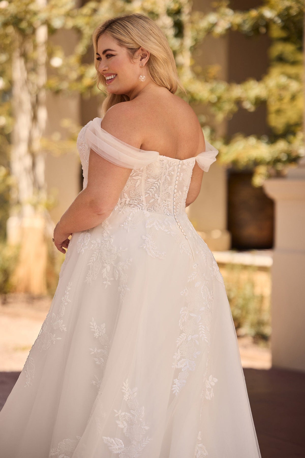 Sophia Tolli Wedding Dress 0 / Ivory Sophia Tolli: Y3168ZB - Astrid