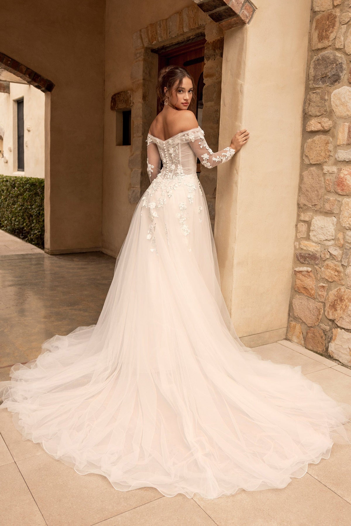 Sophia Tolli Wedding Dress Sophia Tolli: Y3169 - Winnie