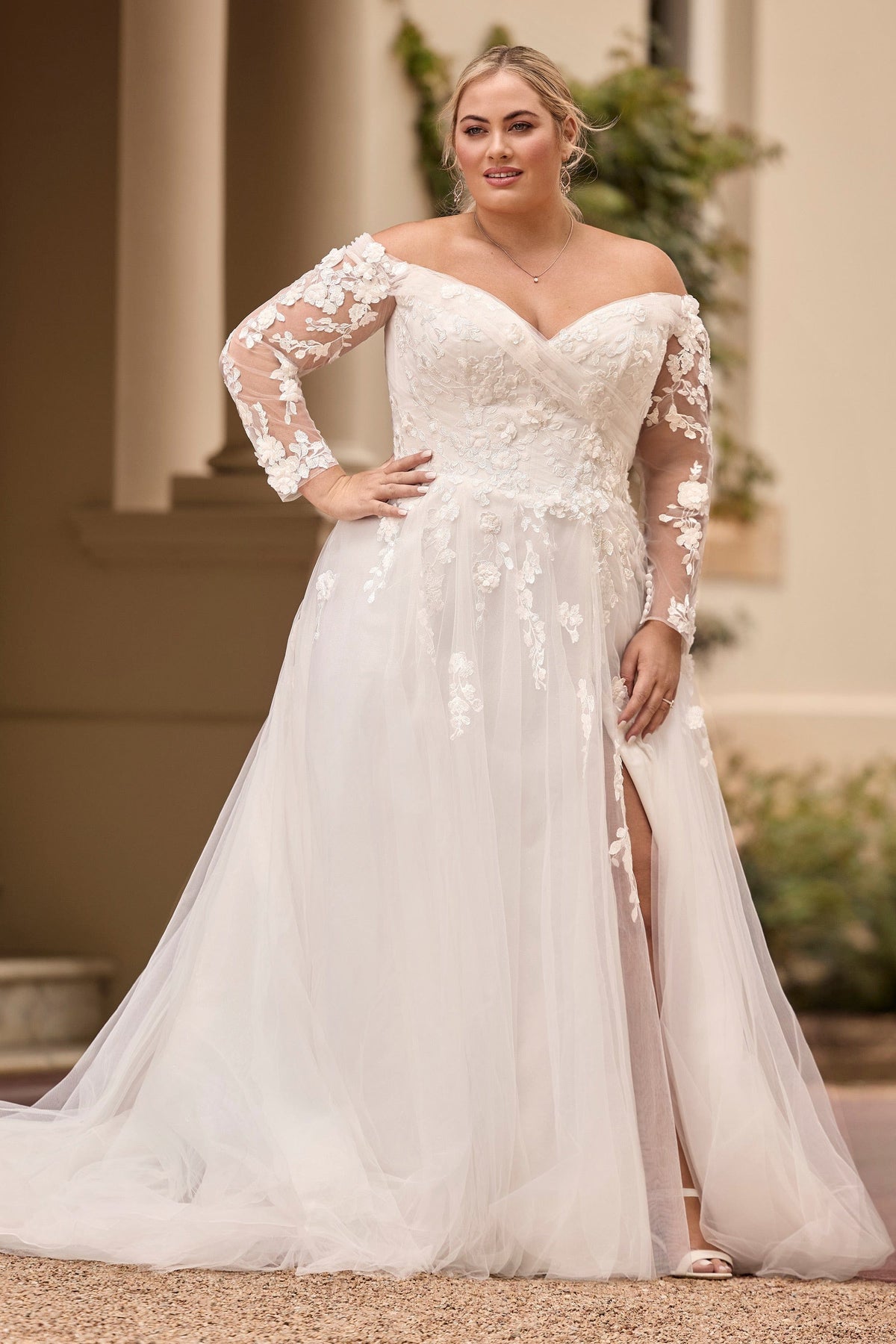 Sophia Tolli Wedding Dress 0 / Ivory Sophia Tolli: Y3169FI - Winnie