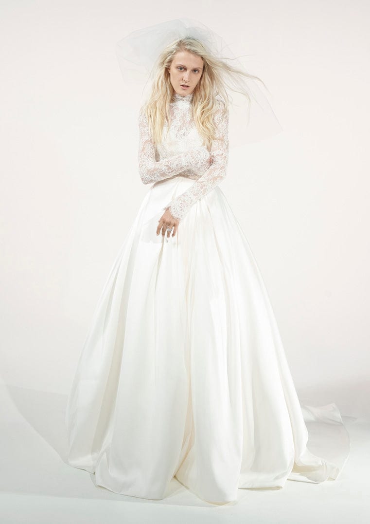 Vera wang short clearance sleeve lace wedding dress