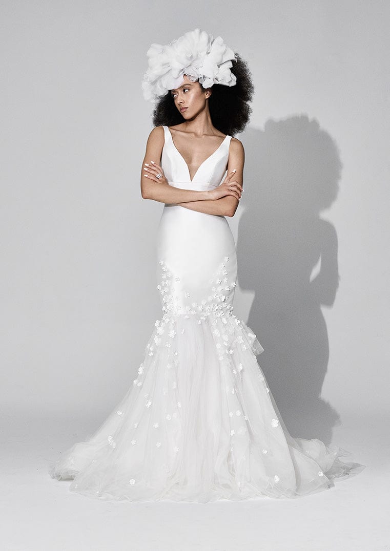 Vera wang 2024 silver wedding dress