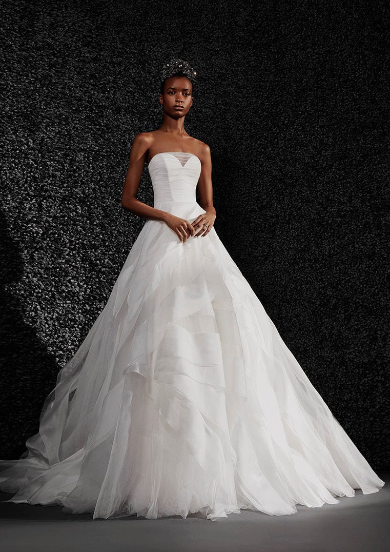 Vera wang store short wedding dress