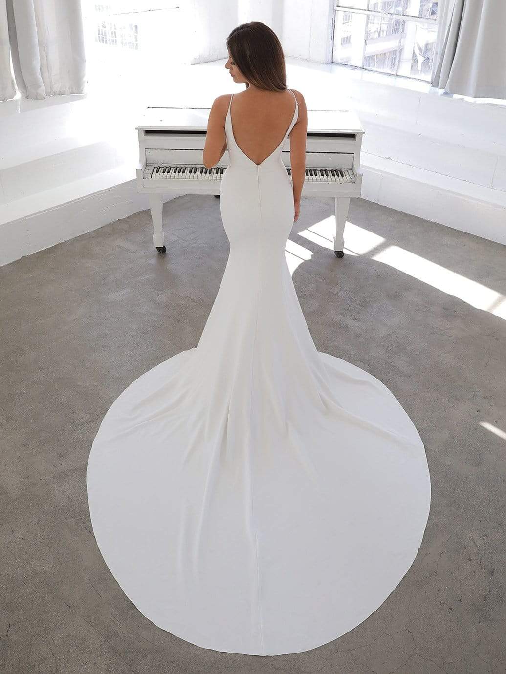 Blue by Enzoani Wedding Dress Blue by Enzoani: Nelia