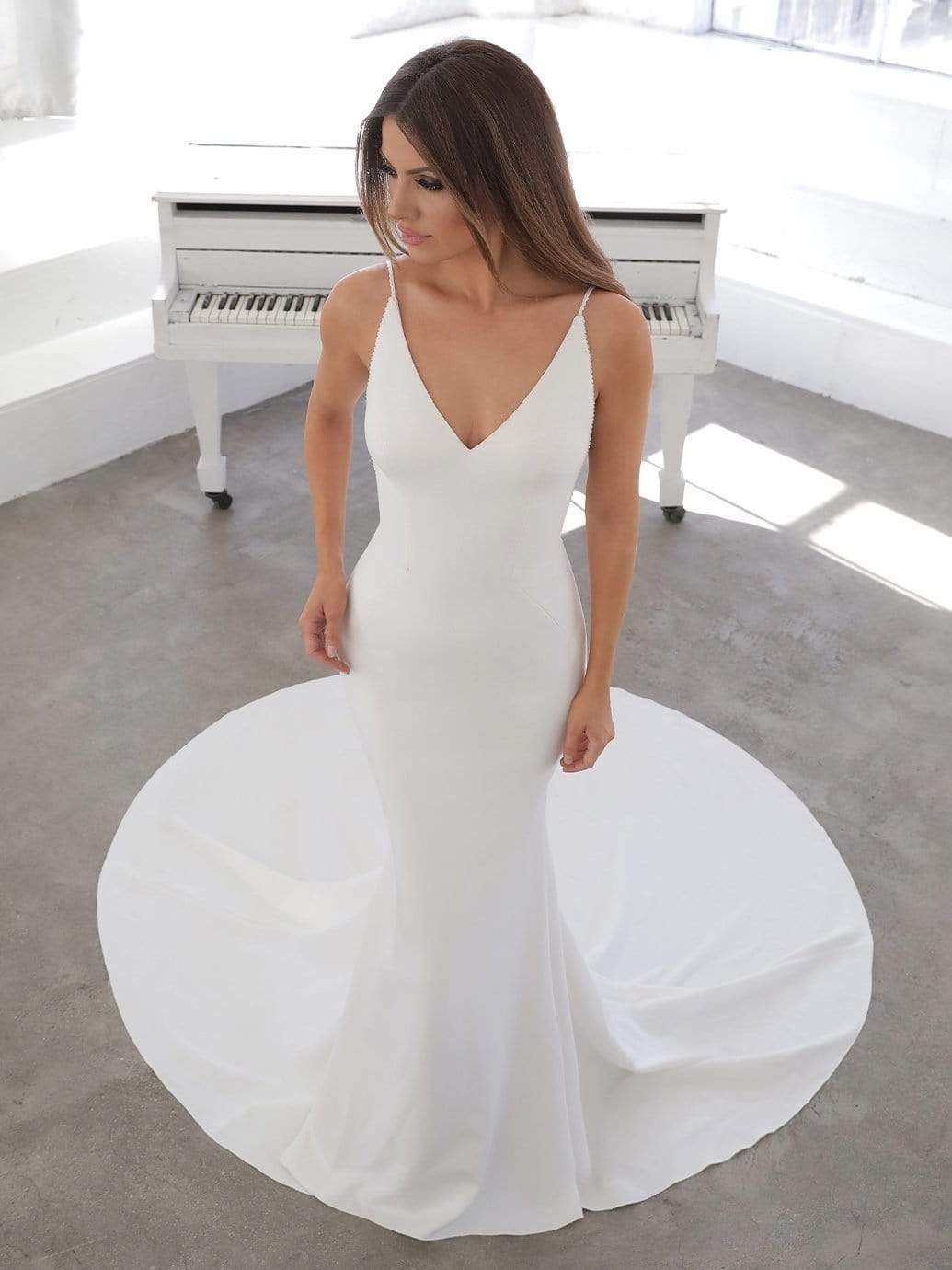 Blue by Enzoani Wedding Dress Blue by Enzoani: Nelia