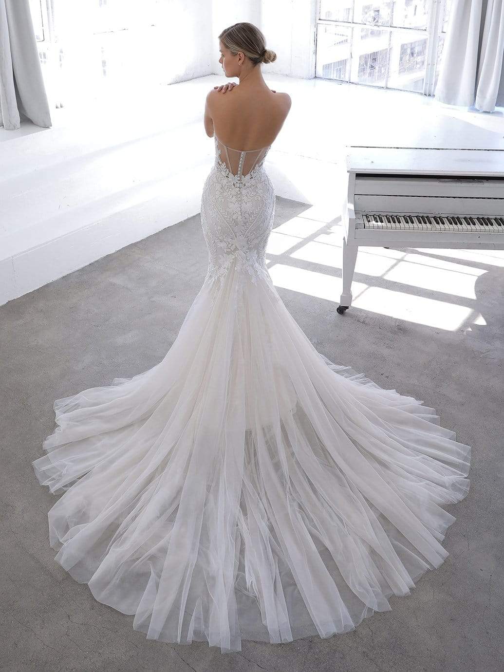 Blue by Enzoani Wedding Dress Blue by Enzoani: Nevaeh