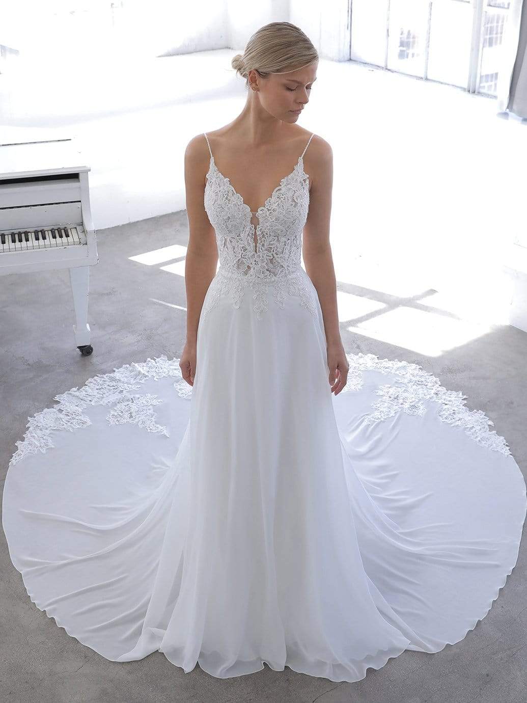 Novella Wedding Dresses