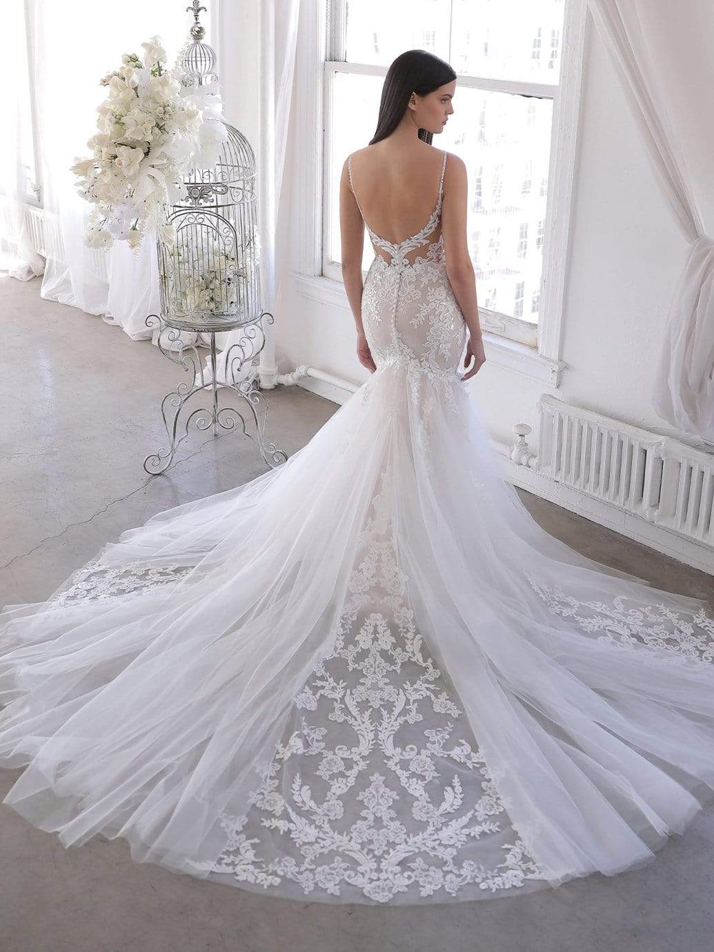 Blue by Enzoani Wedding Dress Blue by Enzoani: Olexa