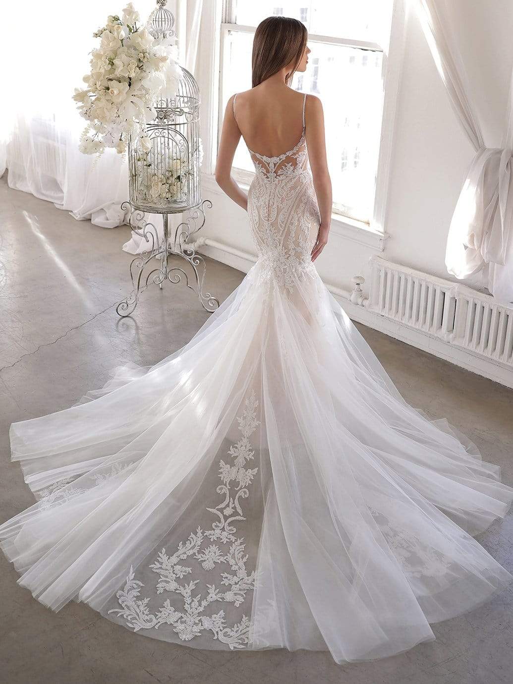 Blue by Enzoani Wedding Dress Blue by Enzoani: Onelia