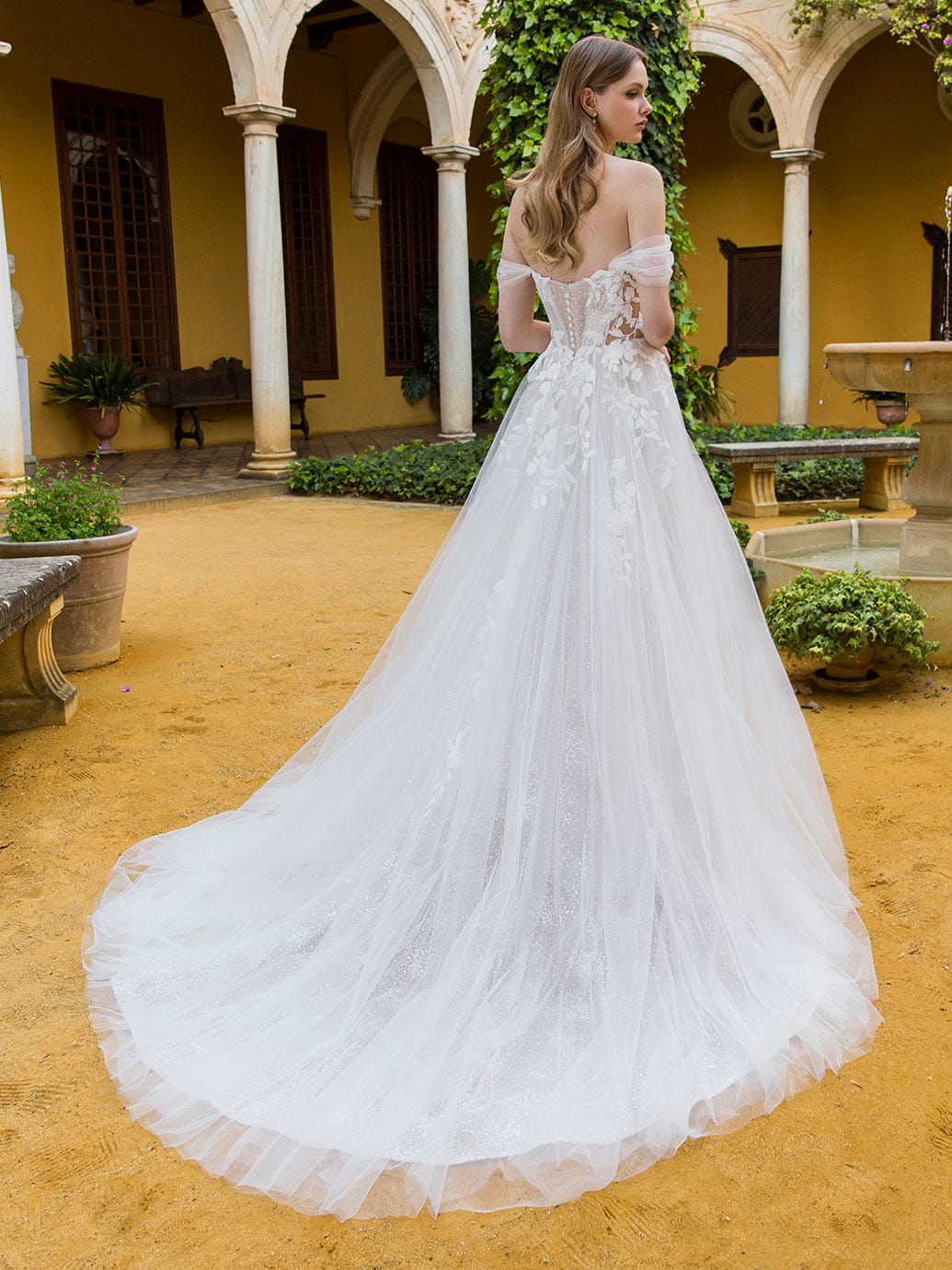 Blue by Enzoani Wedding Dress Blue by Enzoani: Pia