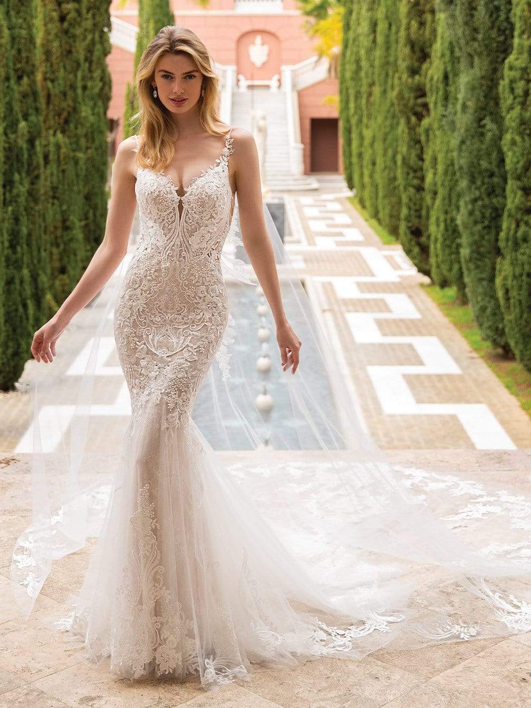 Camellia Bridal Shop Enzoani Style: Rihanna