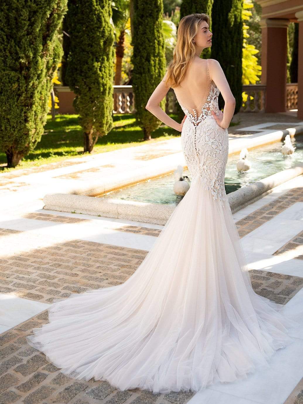 Enzoani Wedding Dress Enzoani Style: Riley