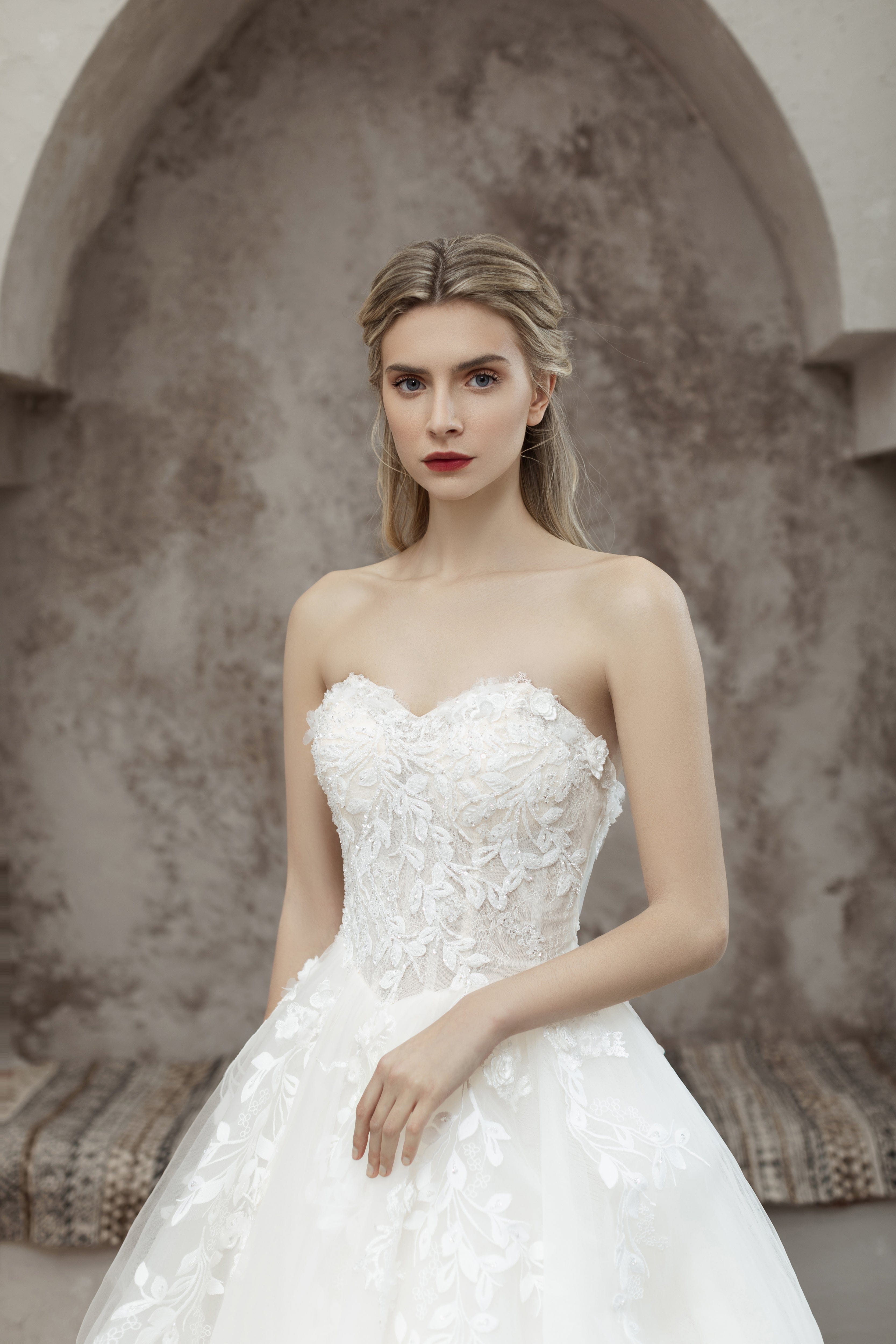 Magnolia Couture Wedding Dress Magnolia Couture: Astrantia
