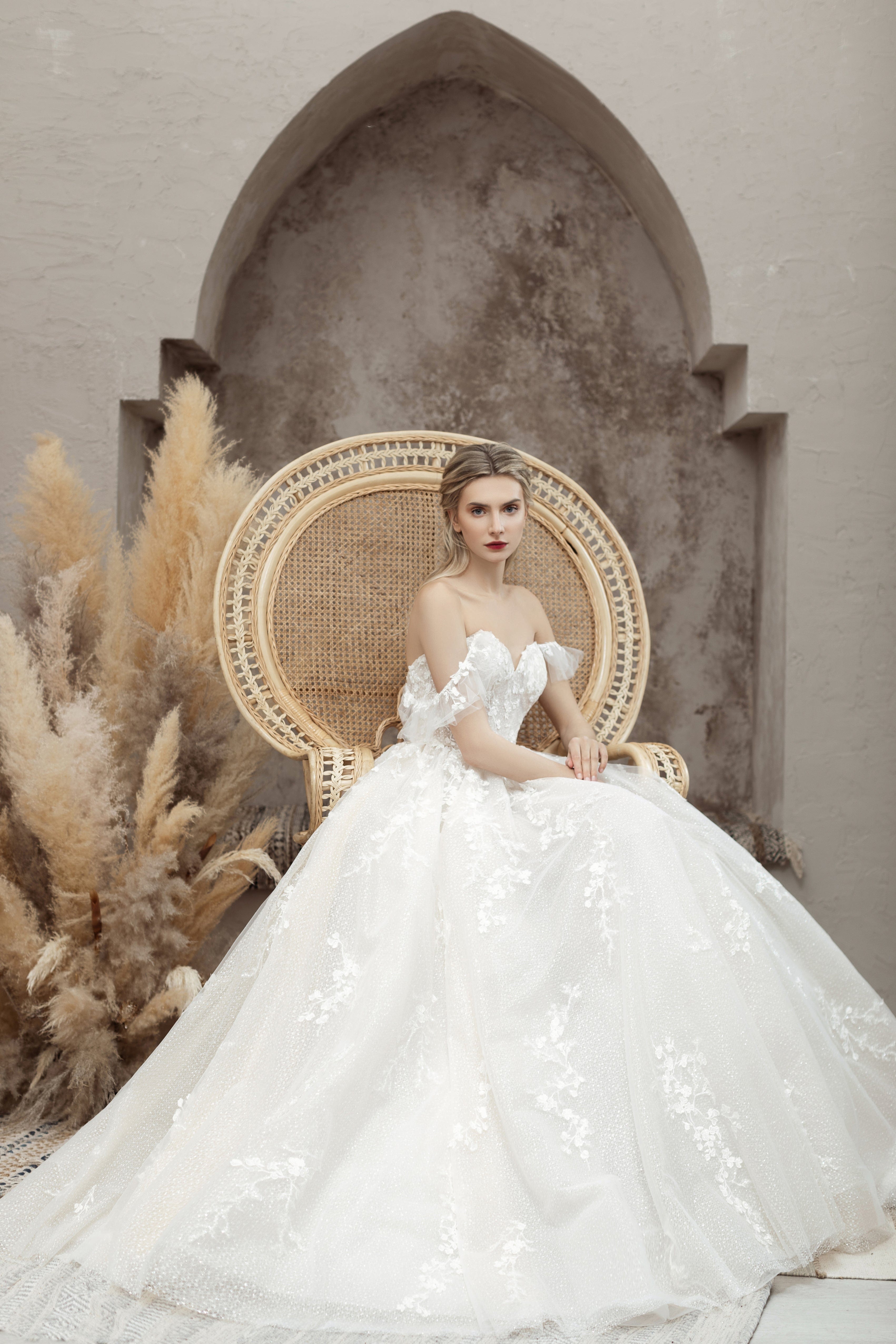 Magnolia Couture Wedding Dress Magnolia Couture: Gerbera