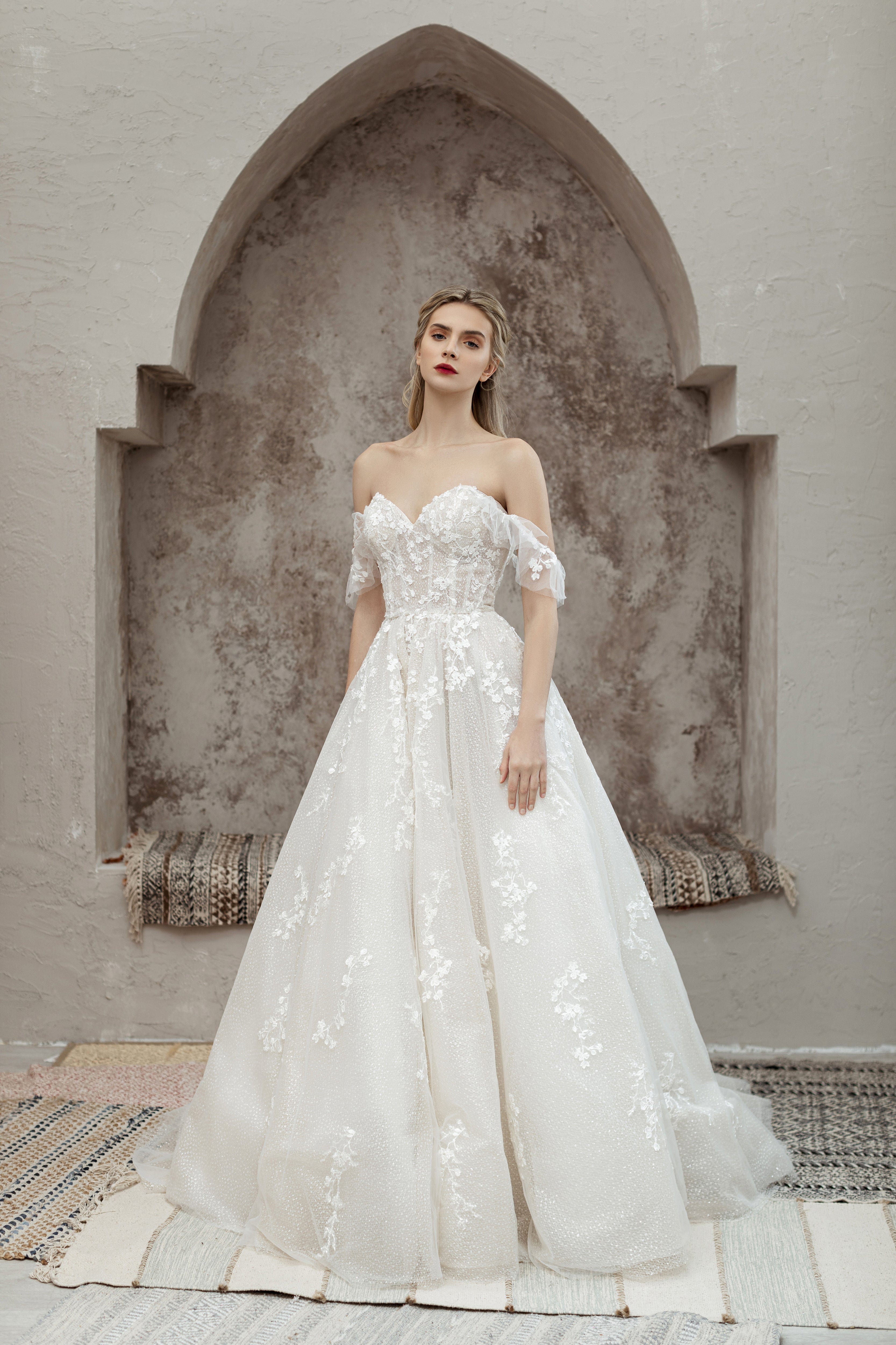 Magnolia Couture Wedding Dress Magnolia Couture: Gerbera