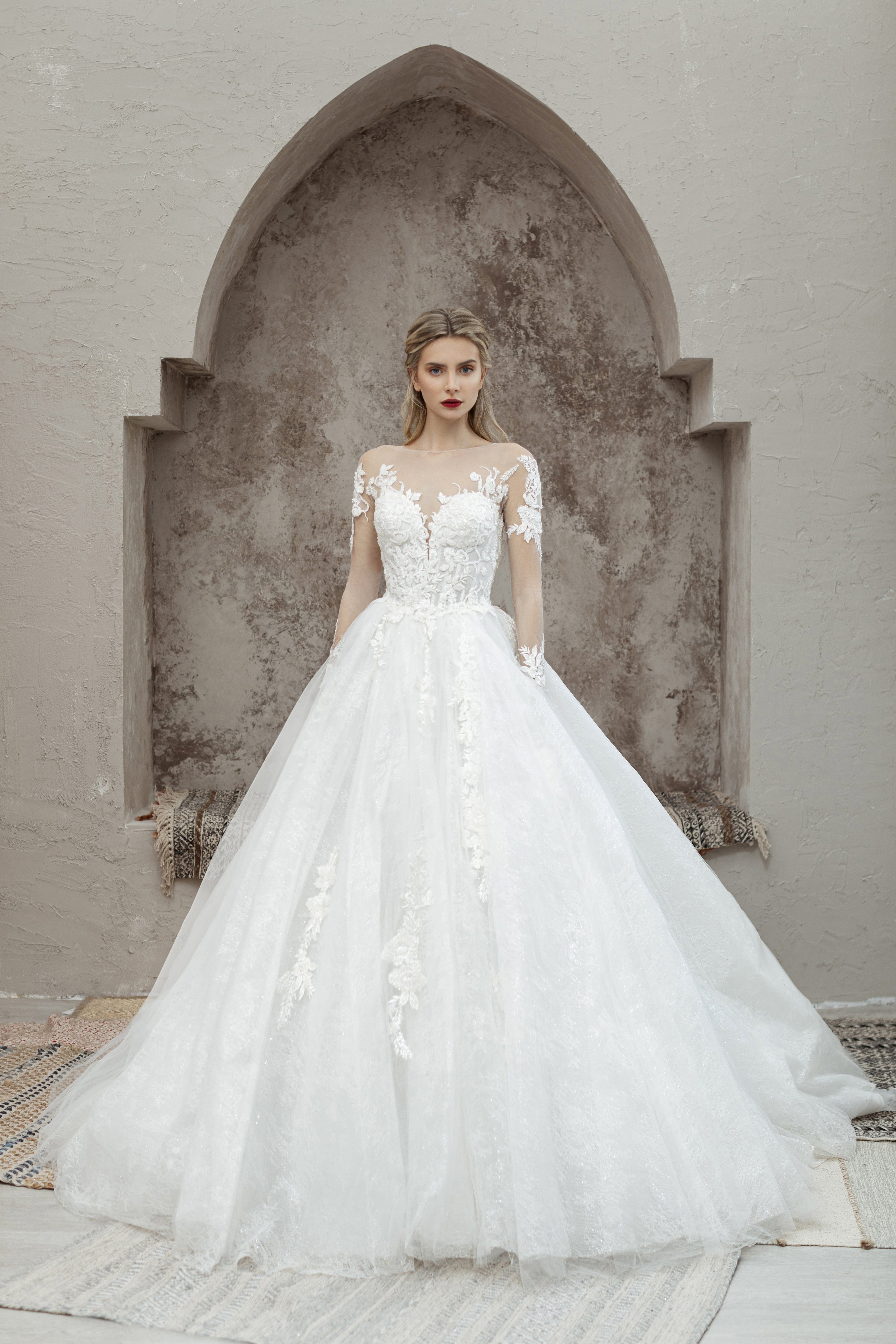 Magnolia Couture Wedding Dress Magnolia Couture: Gladiolus