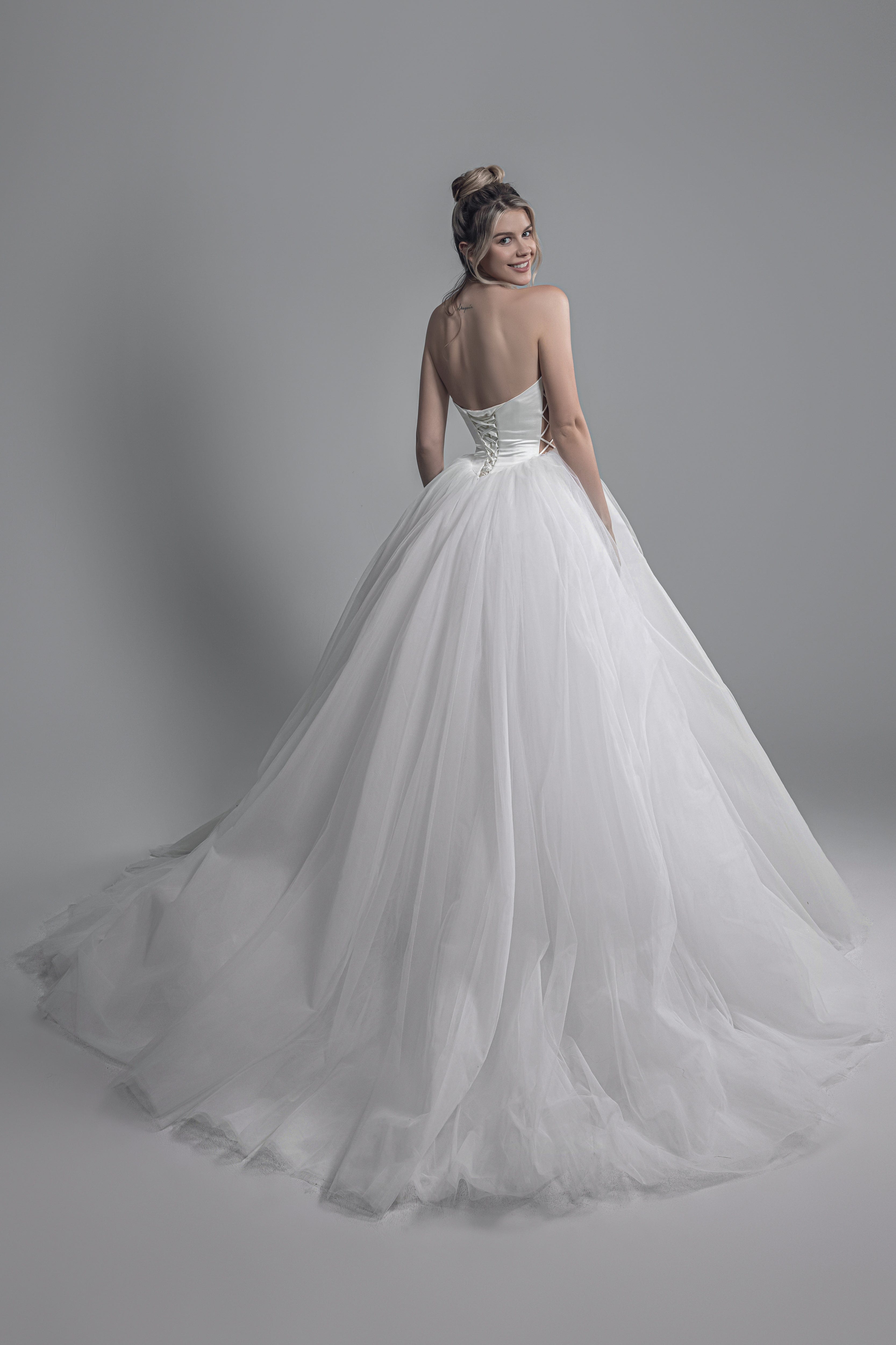 Magnolia Couture Wedding Dress Magnolia Couture: Nigella