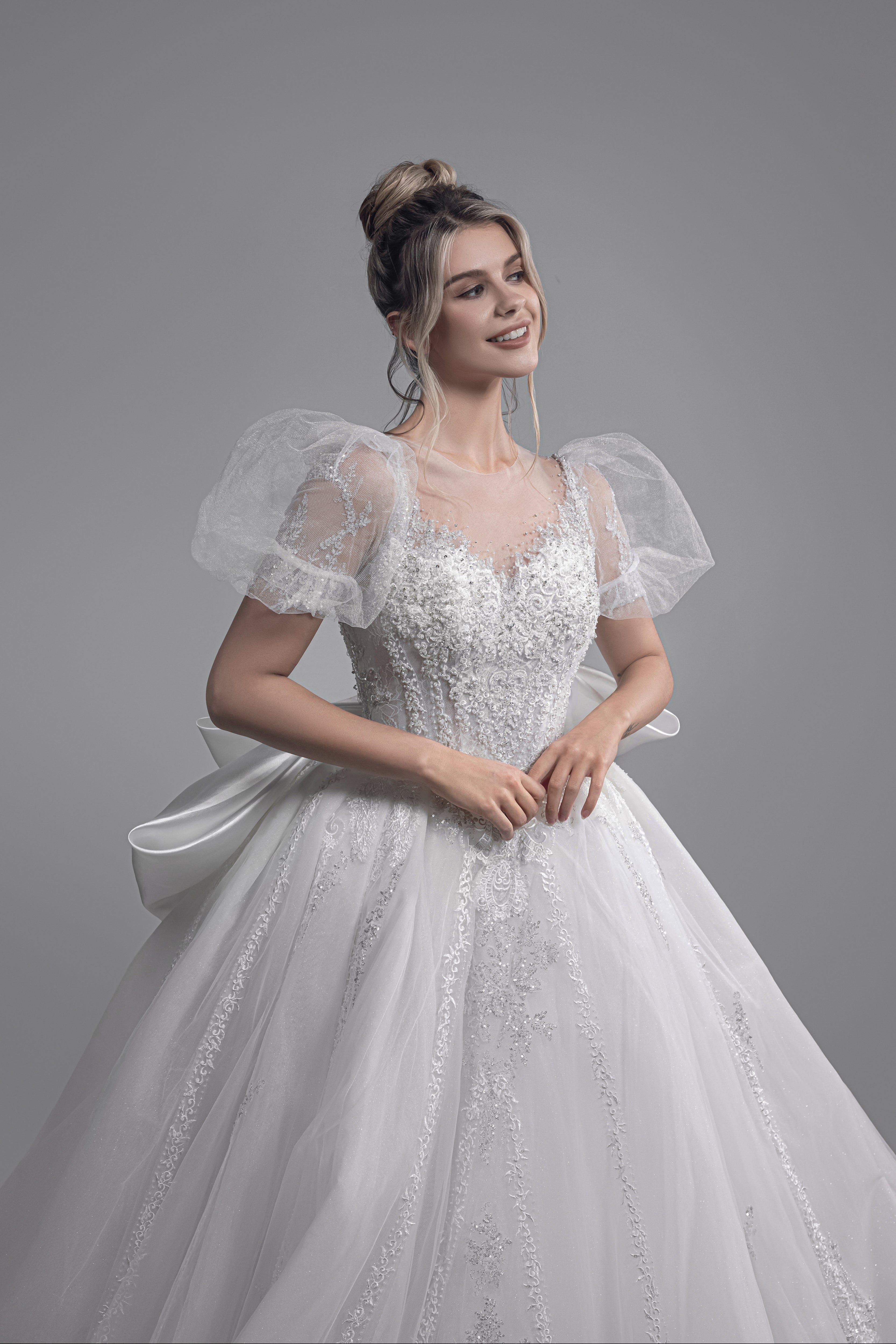 Magnolia Couture Wedding Dress Magnolia Couture: Nymphea