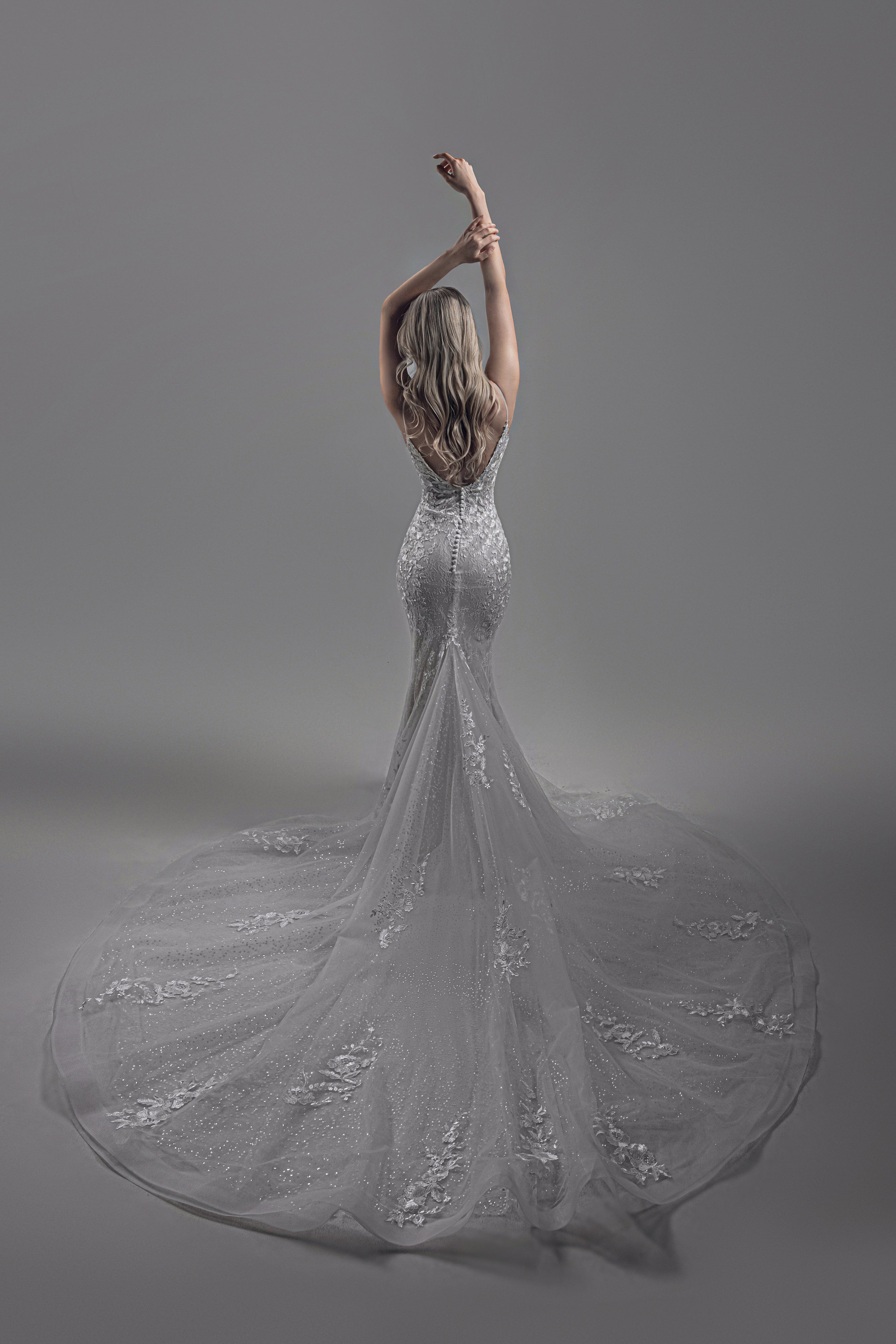 Magnolia Wedding Dress Magnolia: Lisianthus