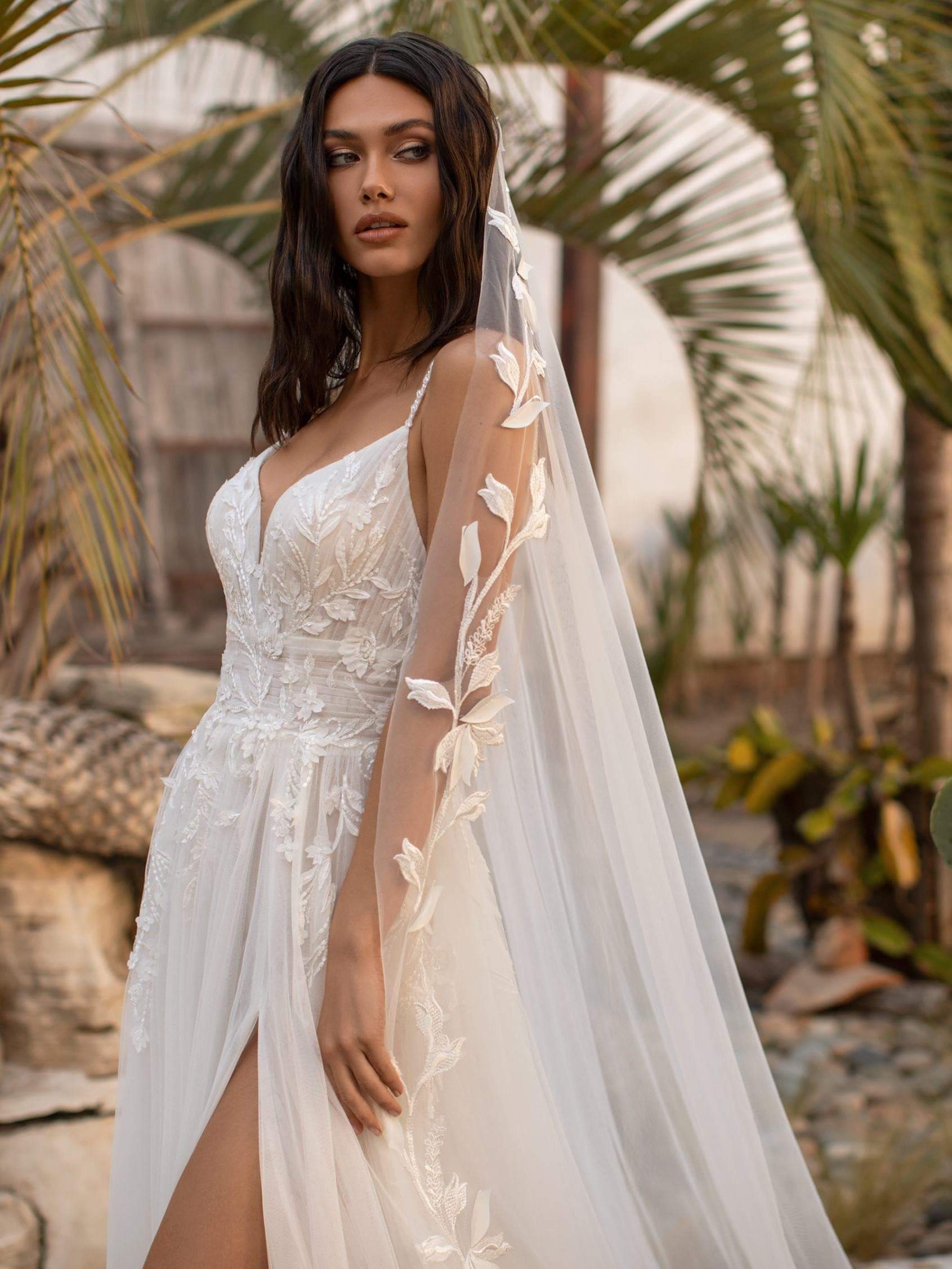 Pronovias veils sale