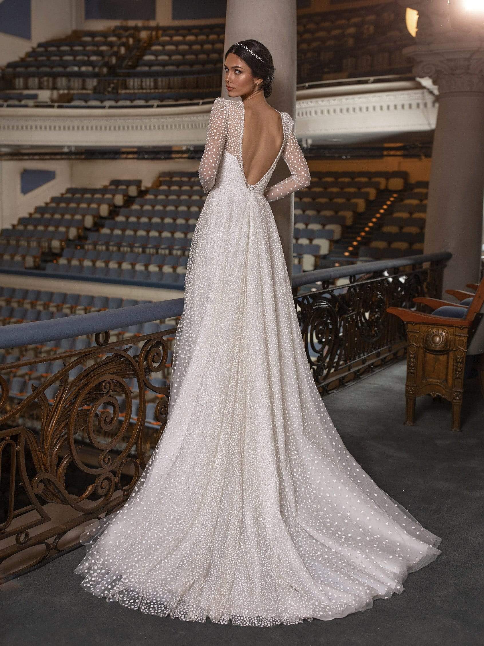 Pronovias Privee Accessories 0 / SILVER Pronovias Privee: Antigone Tiara