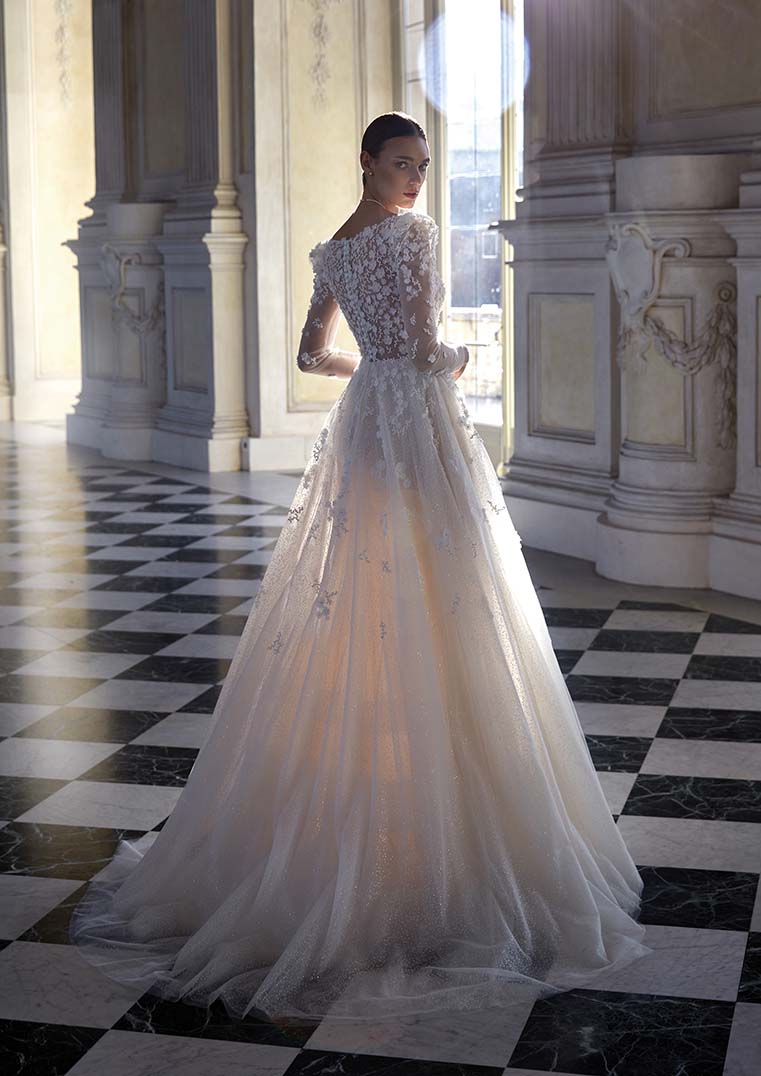 Pronovias Privee Wedding Dress Pronovias Privee: Brea