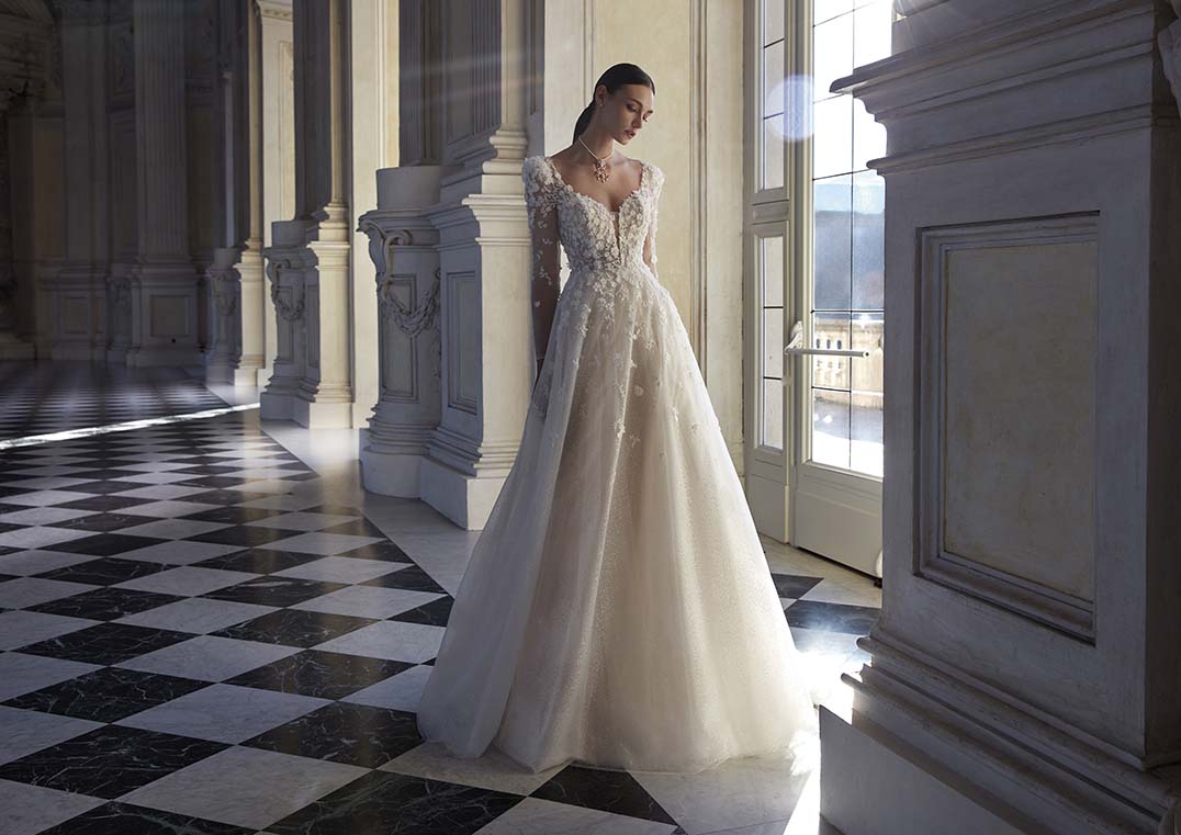 Pronovias Privee Wedding Dress Pronovias Privee: Brea